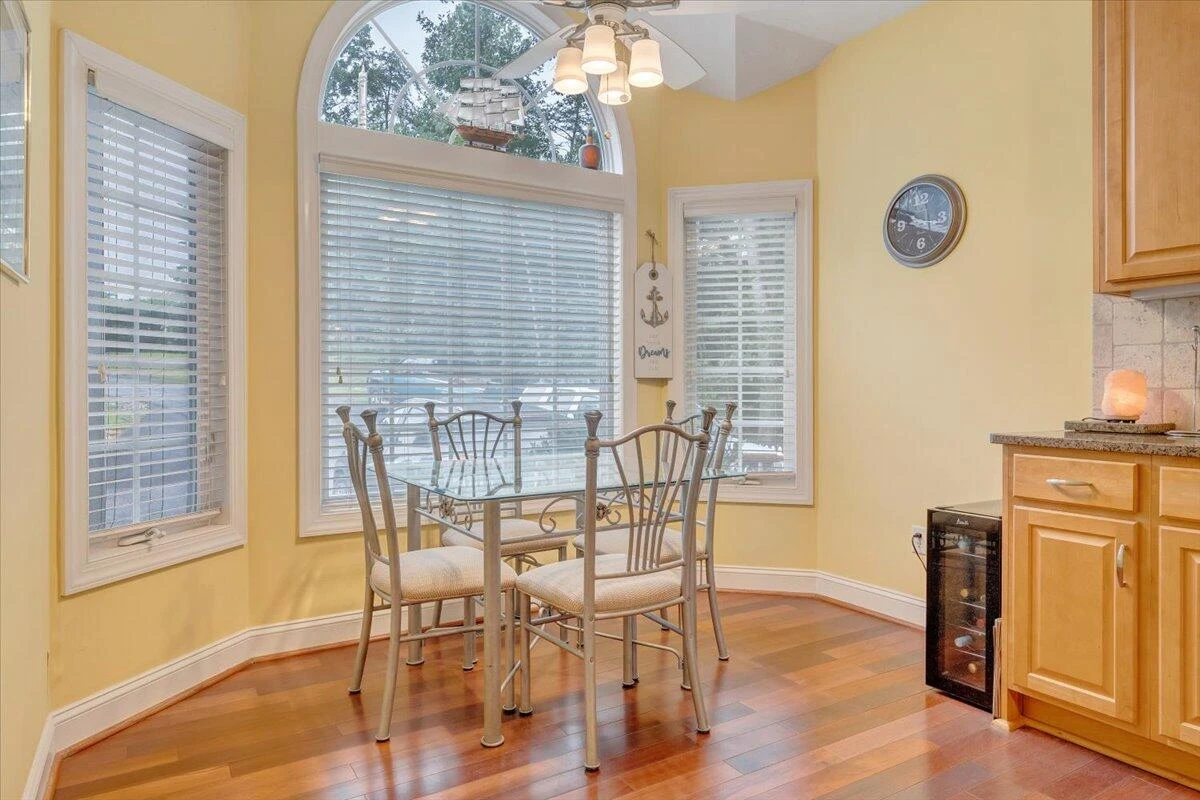 1914 Buccaneer RD - Photo 11
