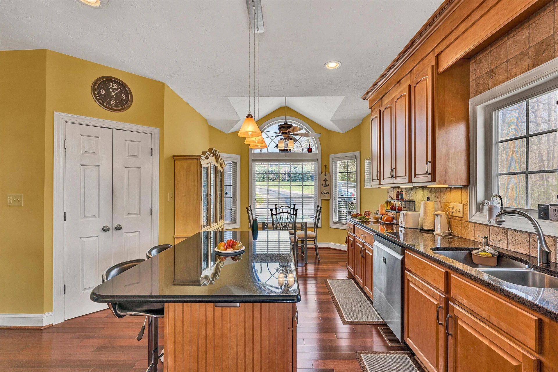 1914 Buccaneer RD - Photo 121