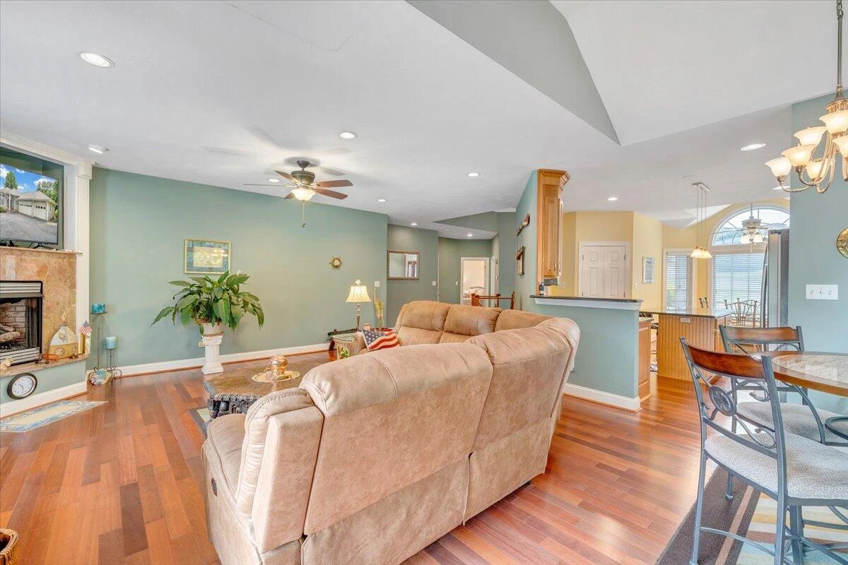 1914 Buccaneer RD - Photo 23