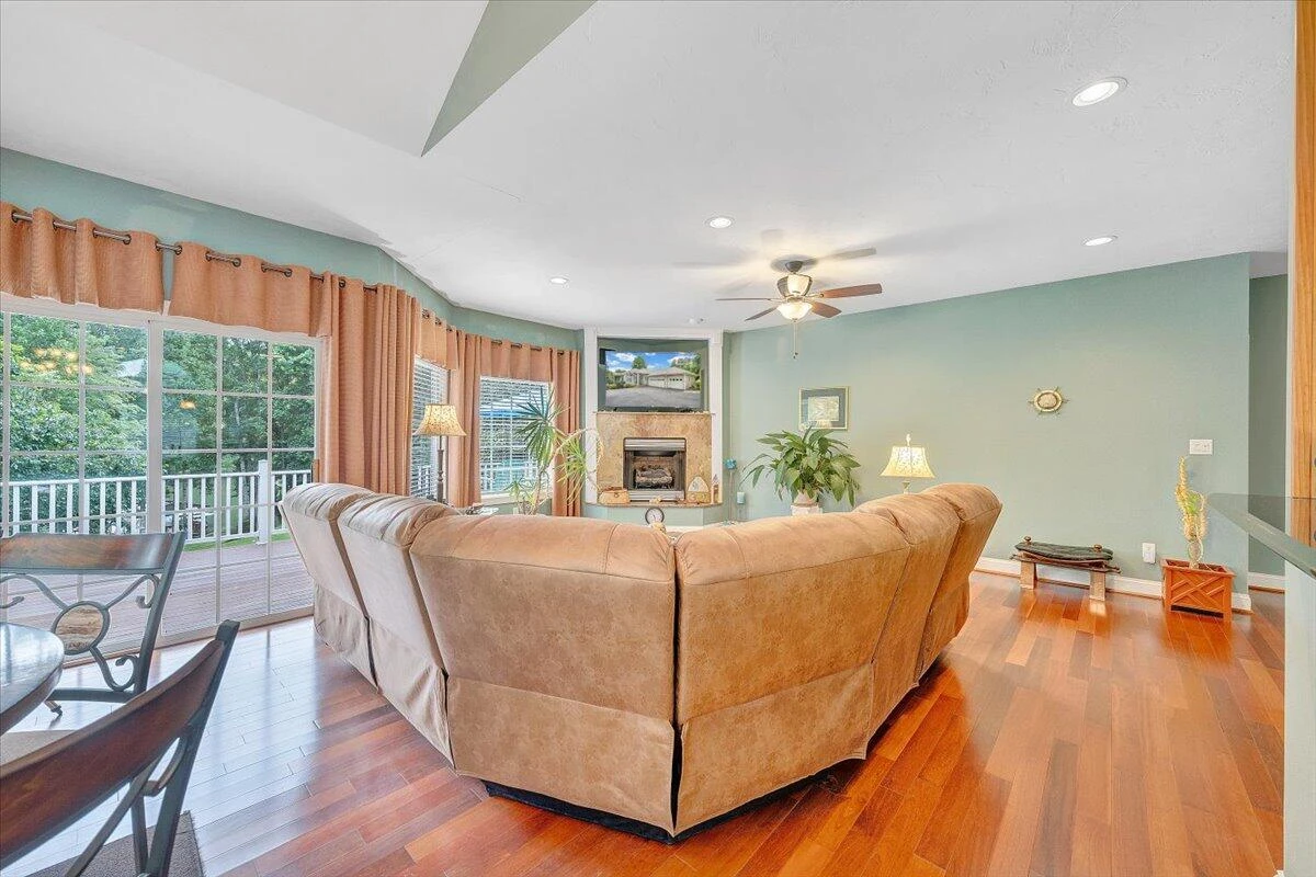 1914 Buccaneer RD - Photo 24