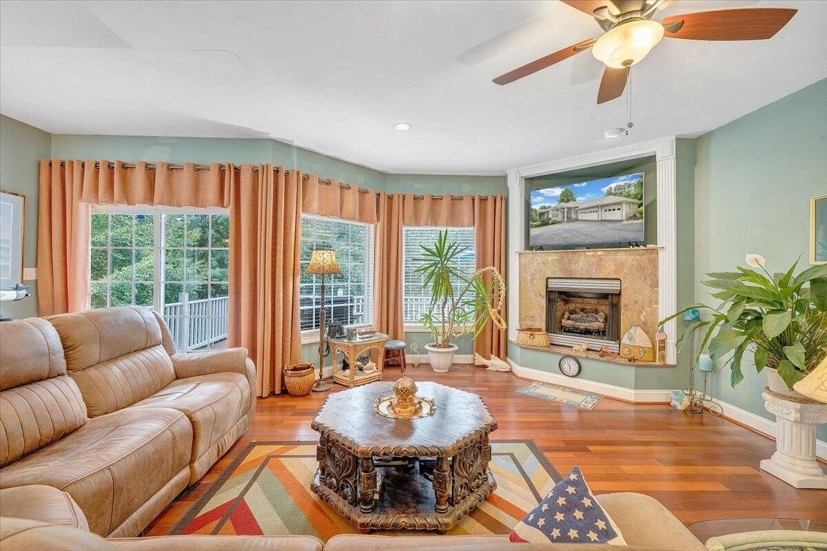 1914 Buccaneer RD - Photo 26
