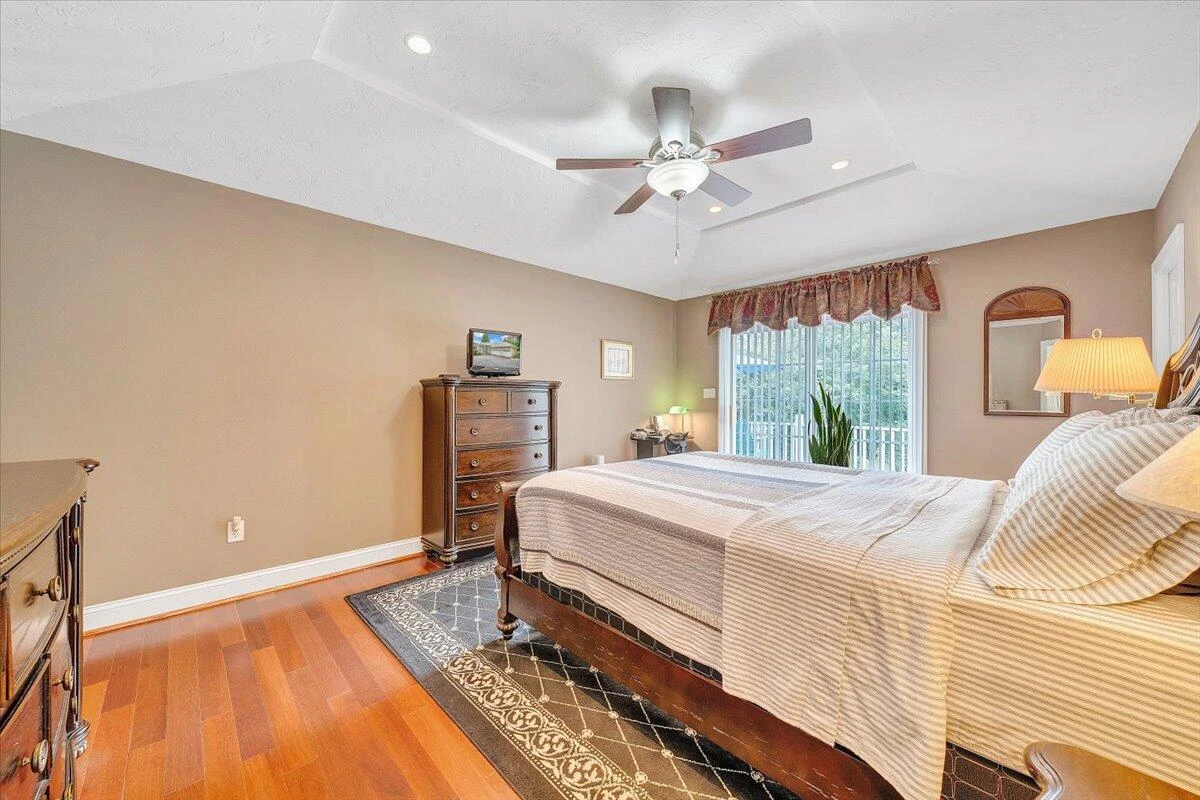 1914 Buccaneer RD - Photo 40