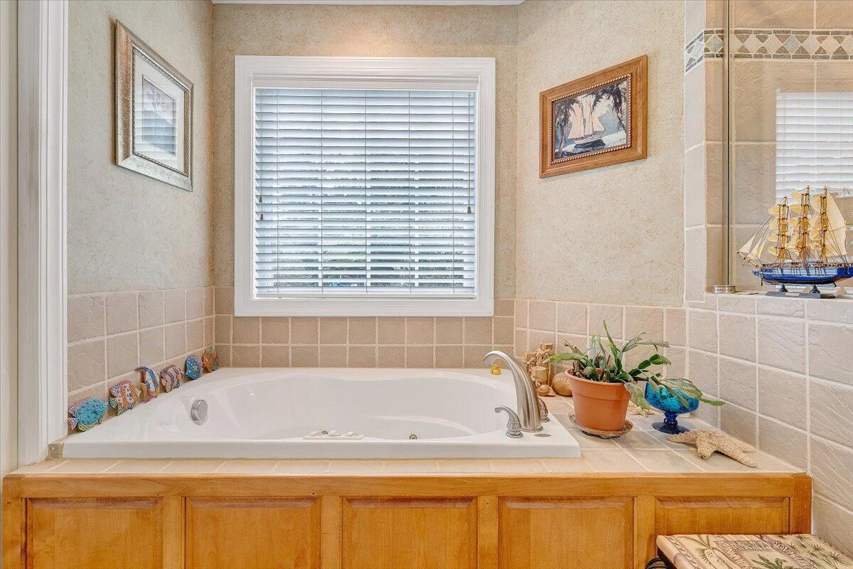 1914 Buccaneer RD - Photo 43