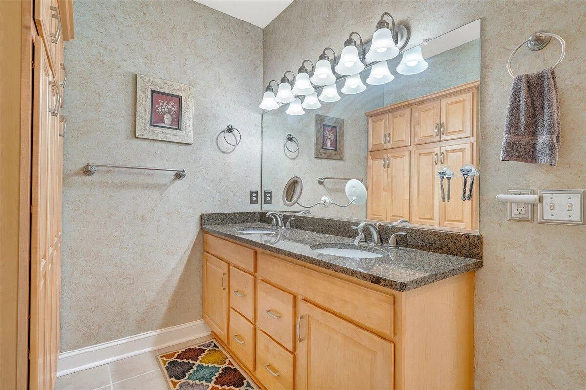 1914 Buccaneer RD - Photo 47