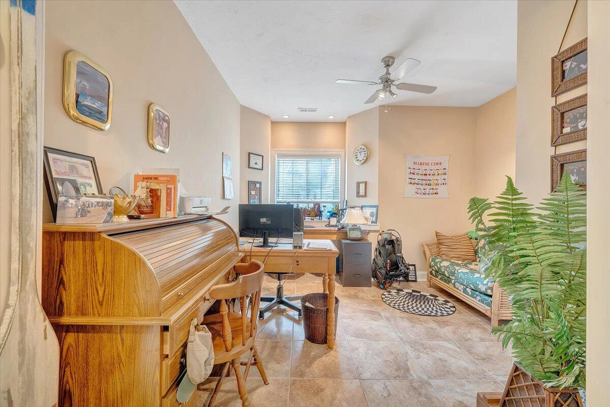 1914 Buccaneer RD - Photo 54