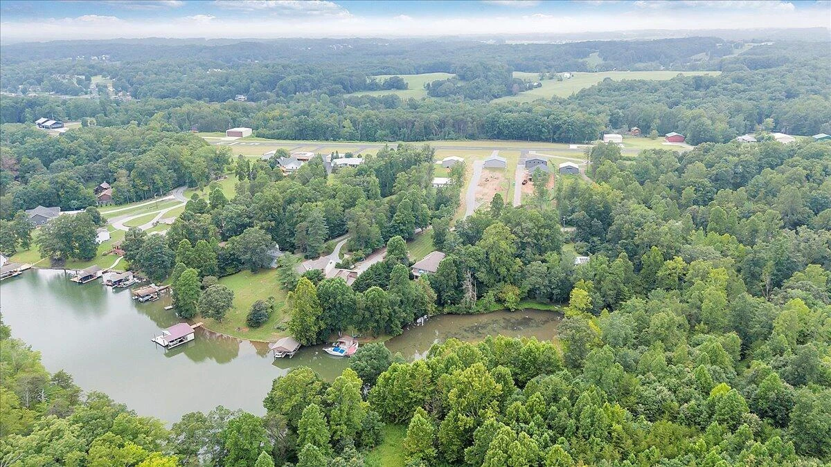 1914 Buccaneer RD - Photo 82