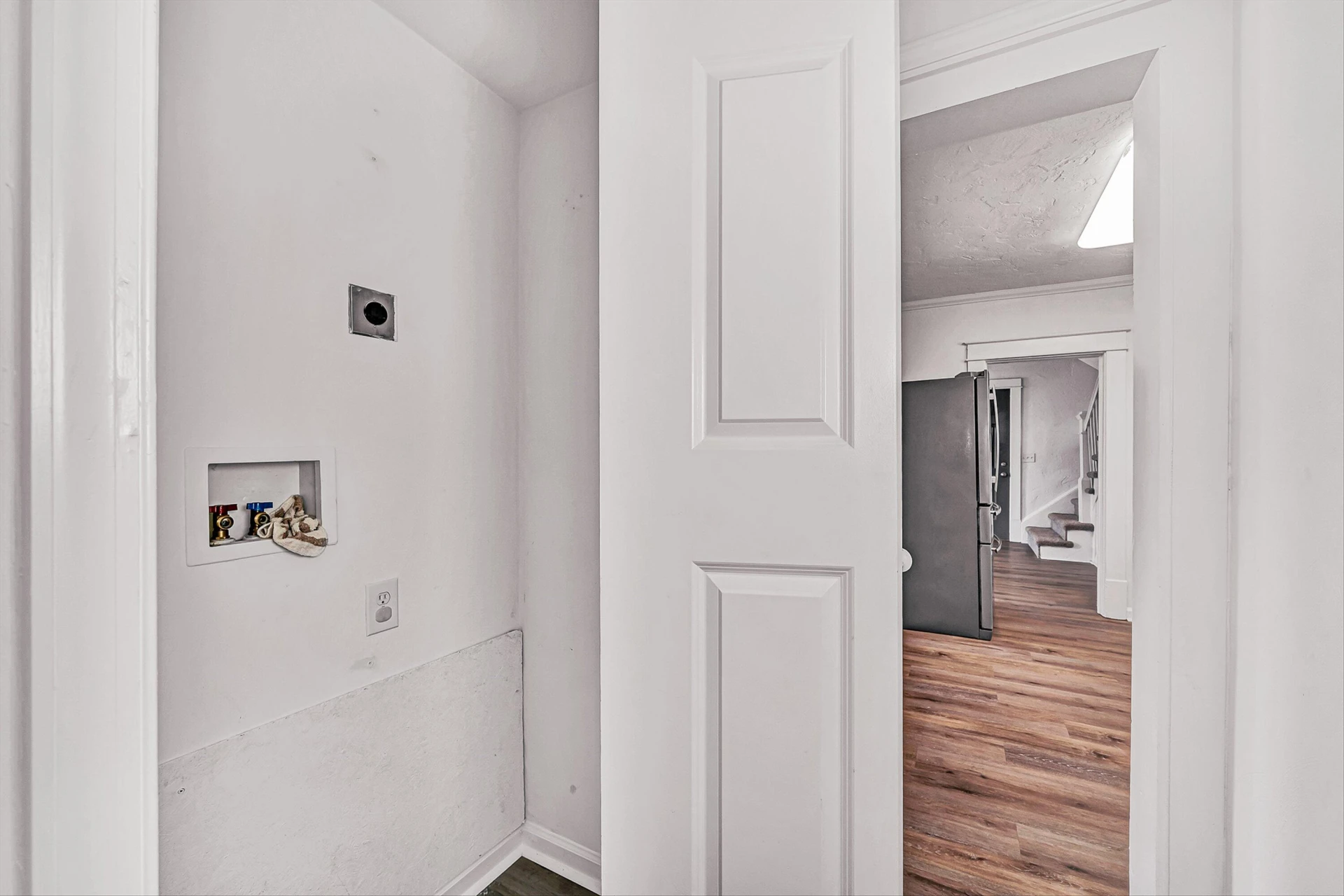 1001 Woodrow AVE SE - Photo 12