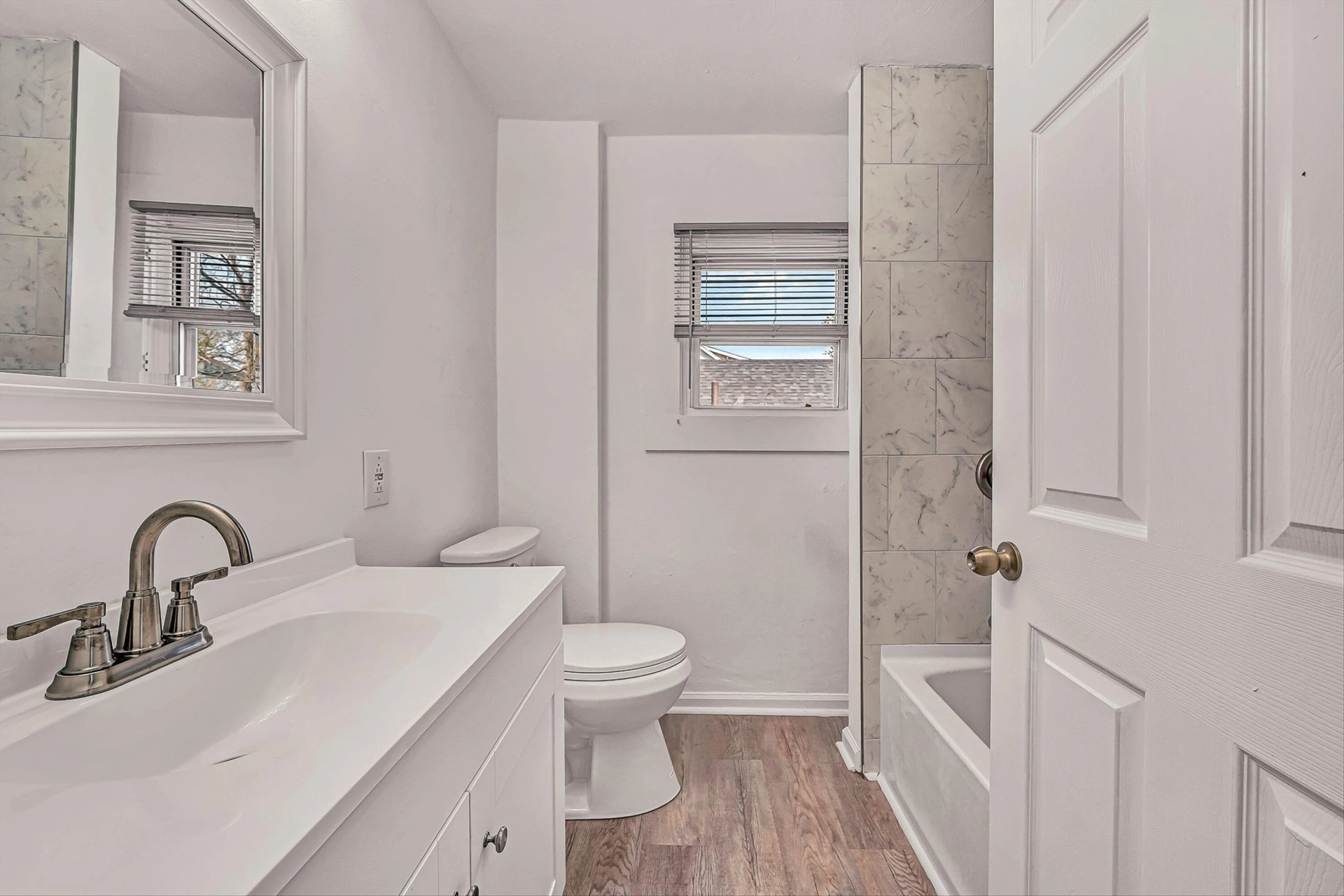 1001 Woodrow AVE SE - Photo 21