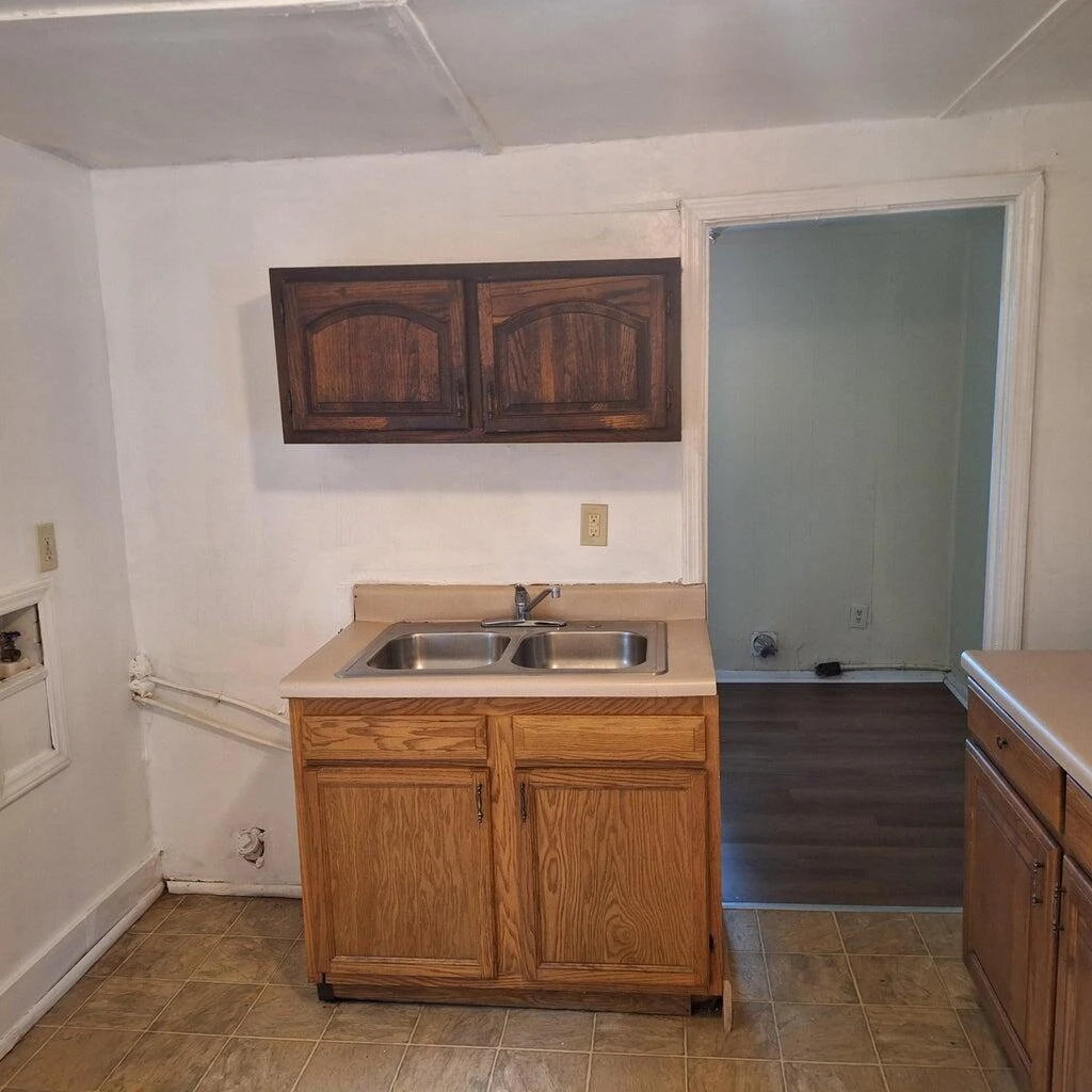 515 Albemarle AVE SE - Photo 4