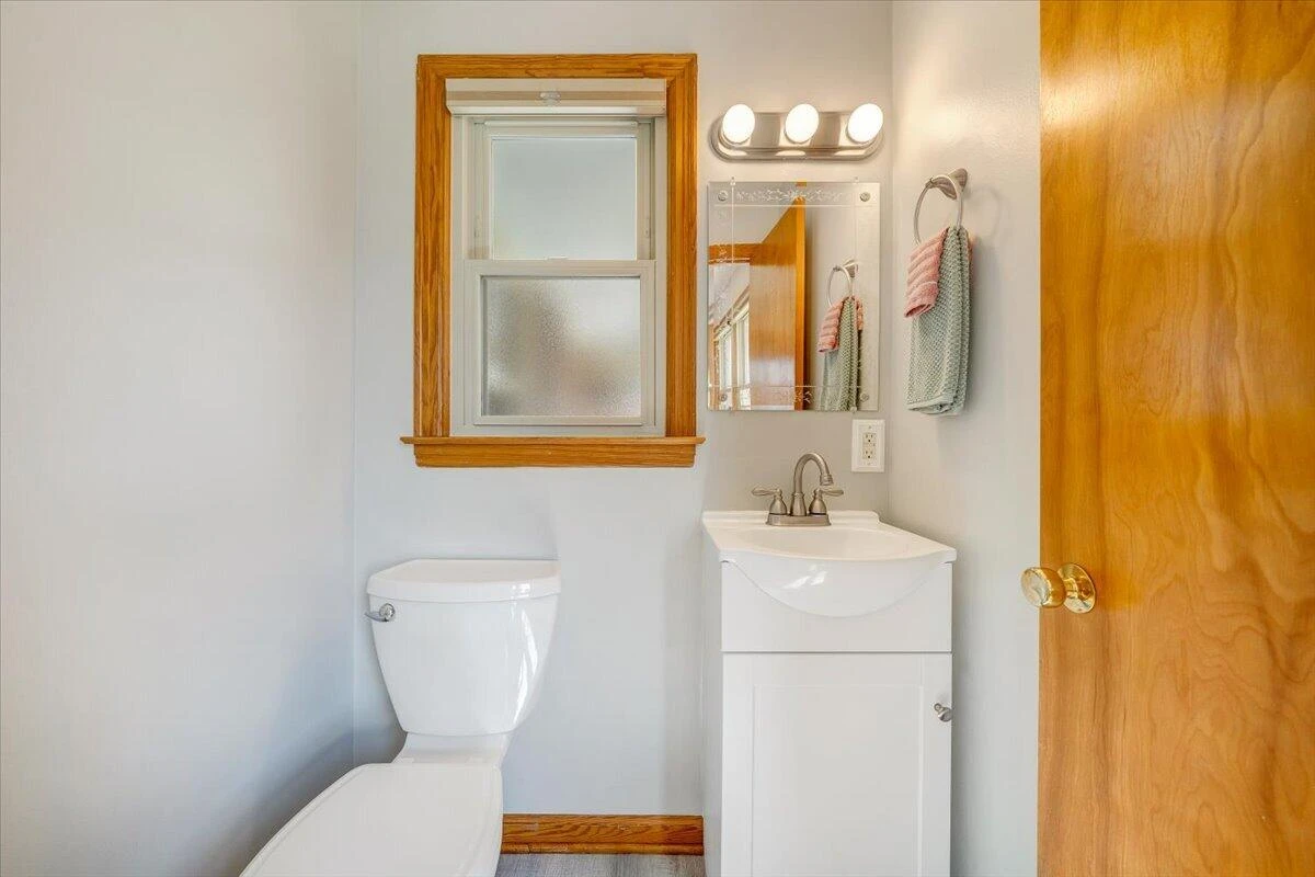 403 Lake AVE - Photo 18