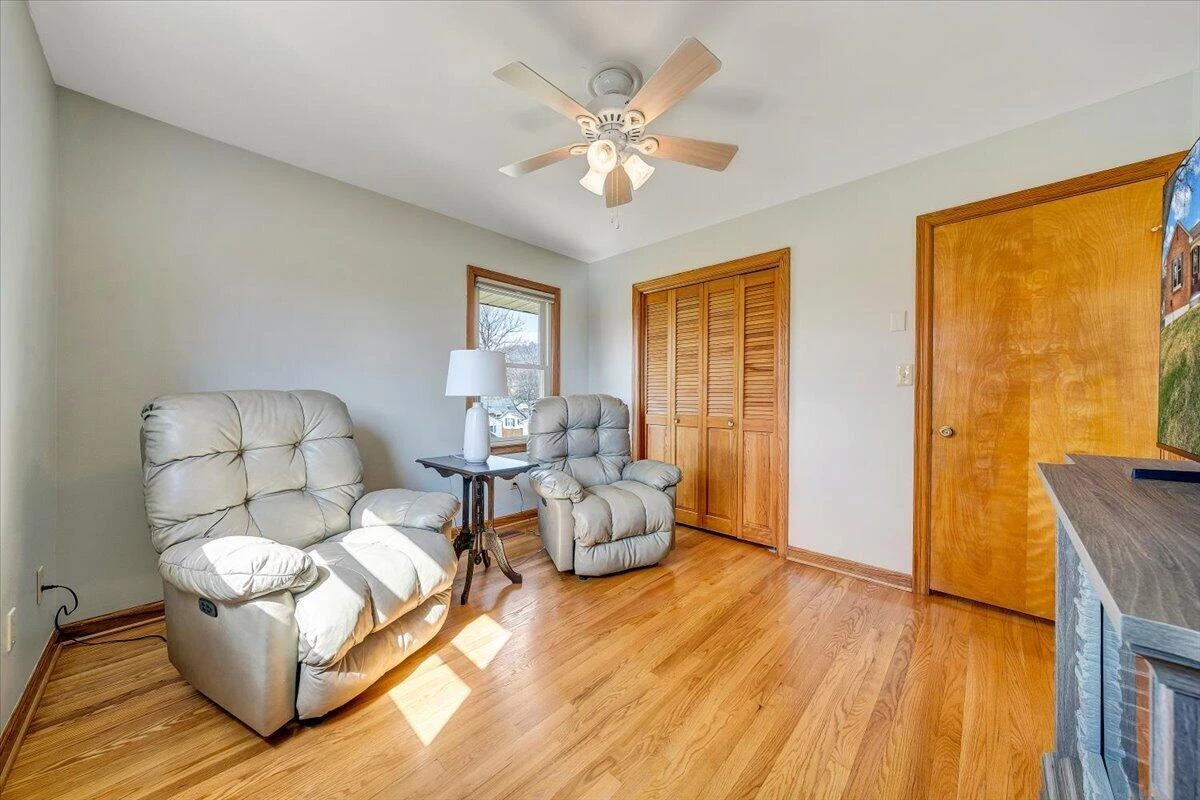 403 Lake AVE - Photo 20