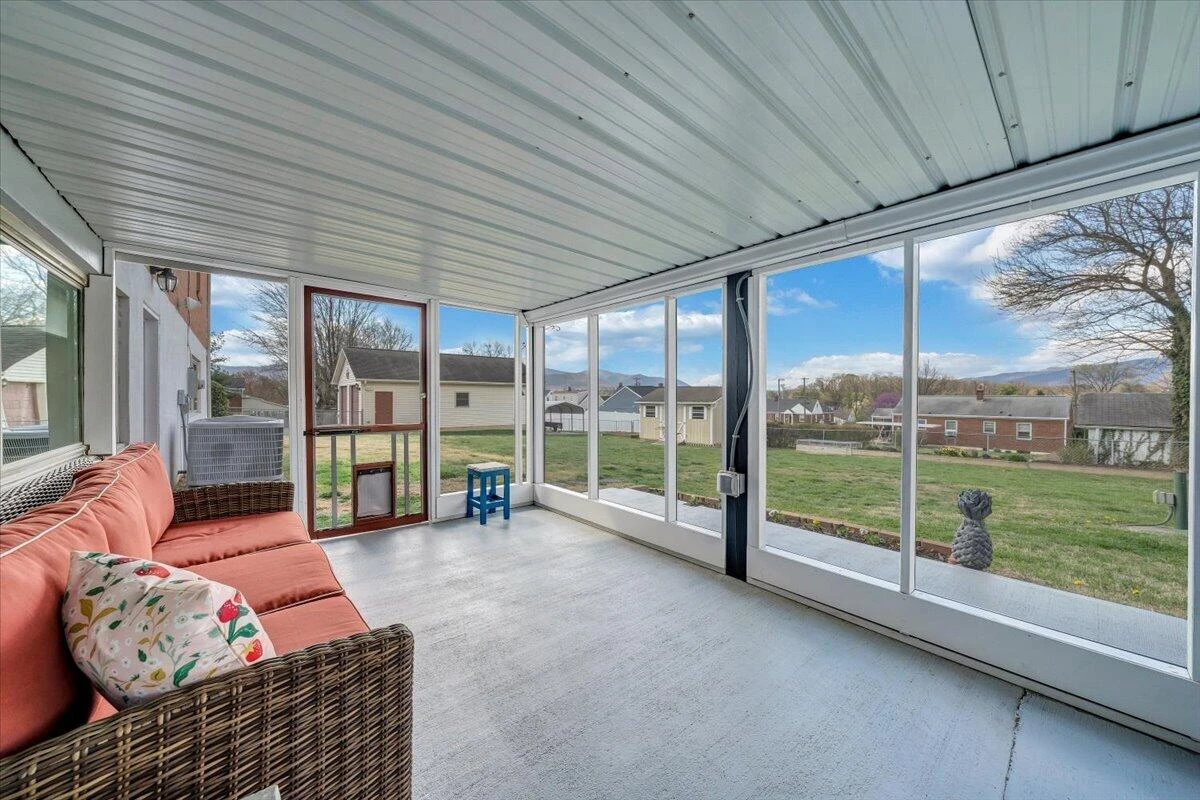 403 Lake AVE - Photo 37