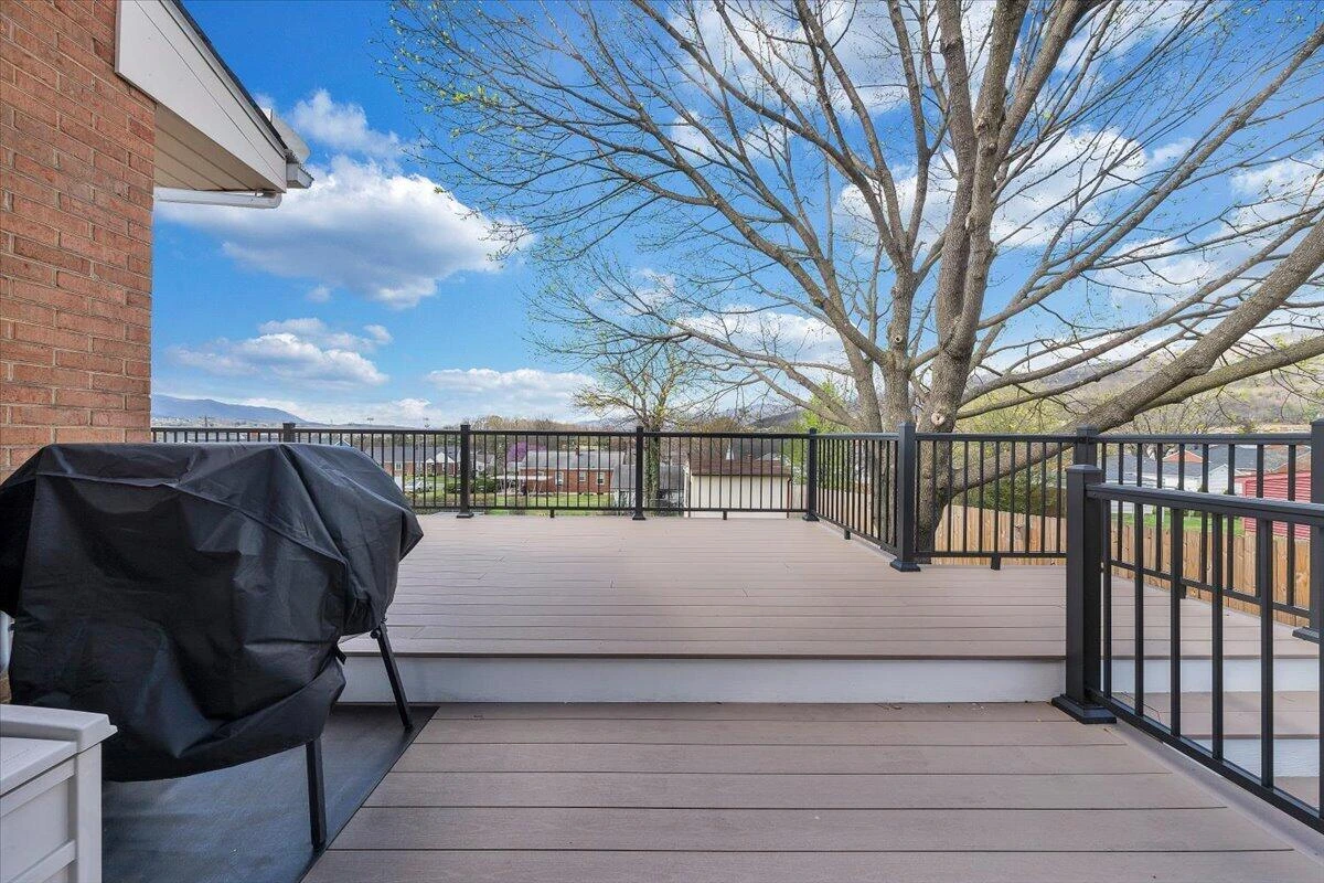 403 Lake AVE - Photo 38