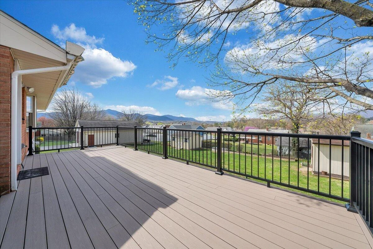 403 Lake AVE - Photo 39