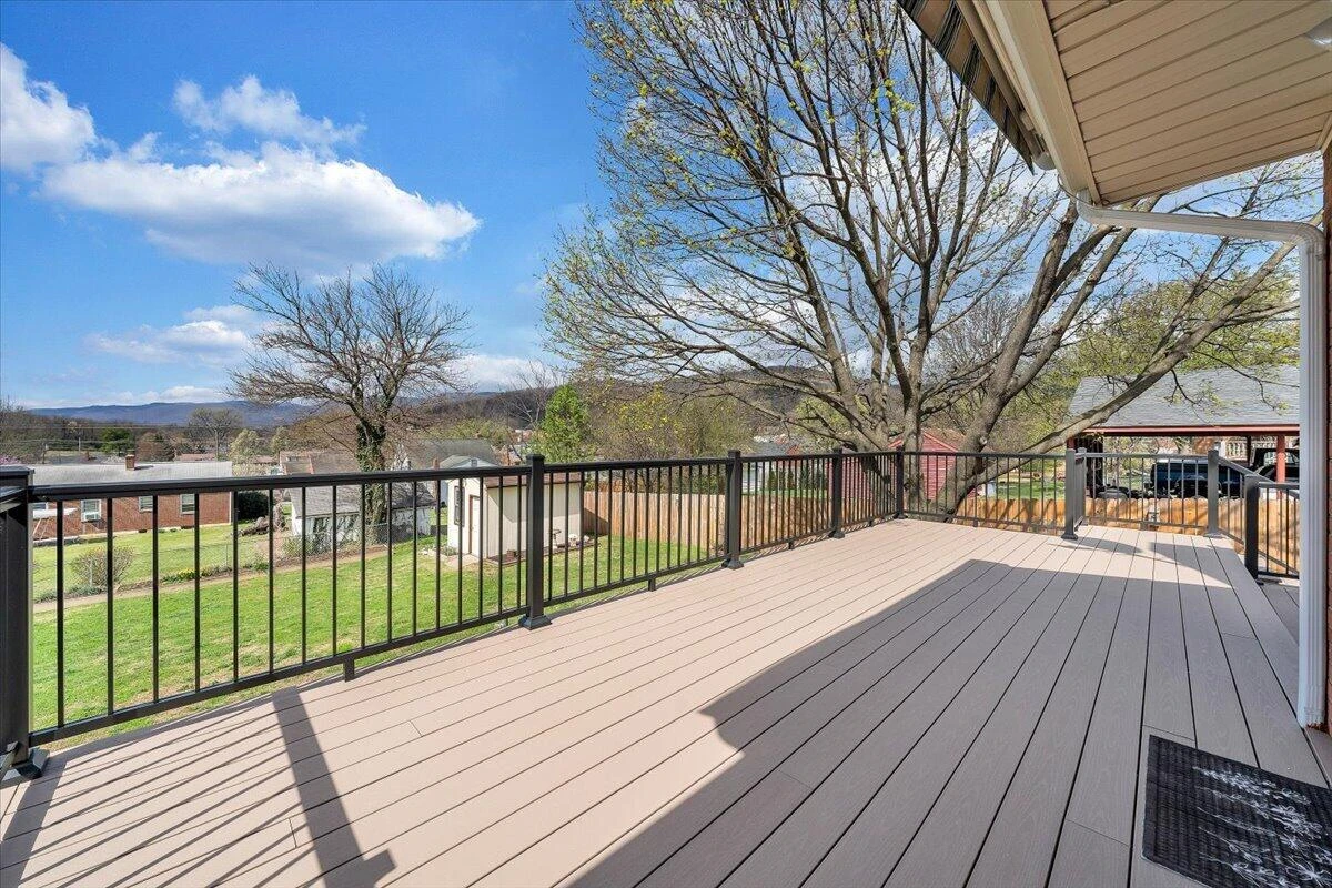 403 Lake AVE - Photo 40
