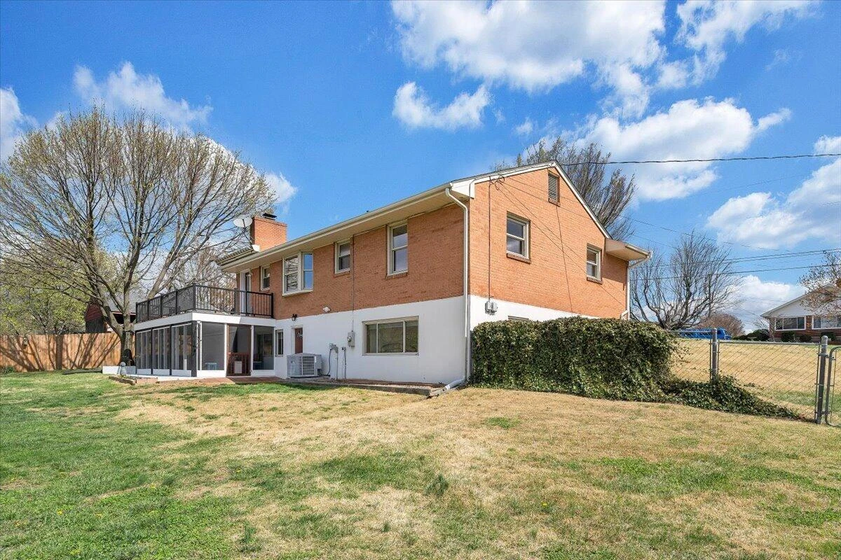 403 Lake AVE - Photo 42