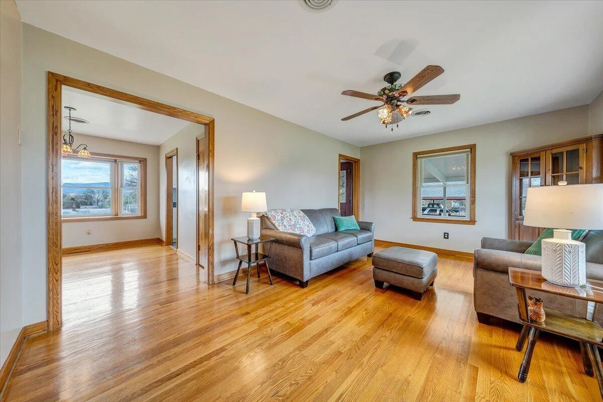 403 Lake AVE - Photo 7