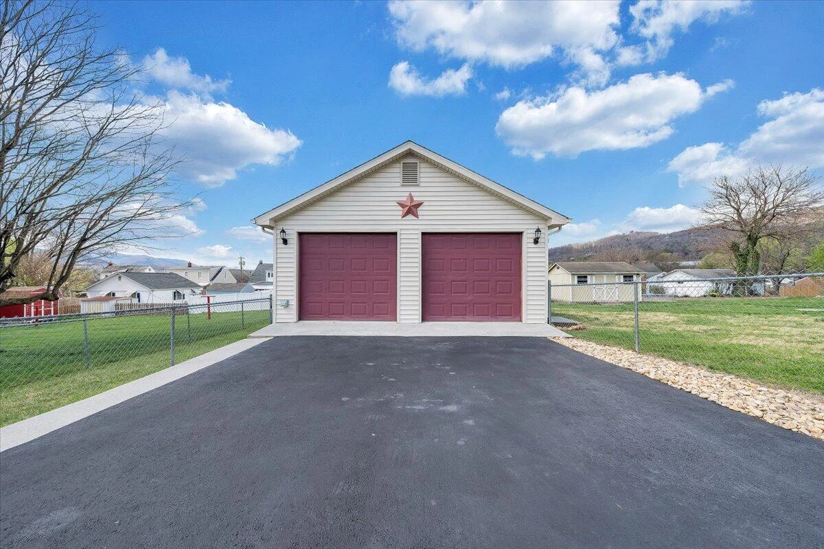 403 Lake AVE - Photo 47