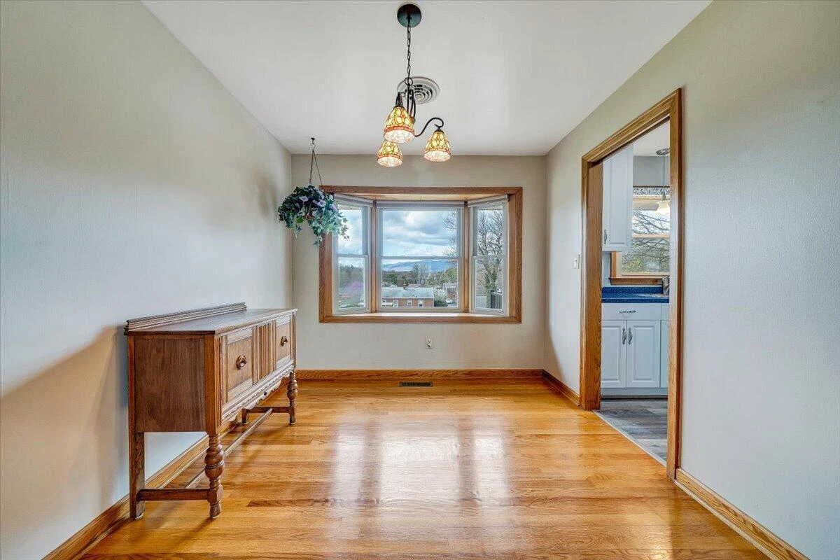 403 Lake AVE - Photo 10