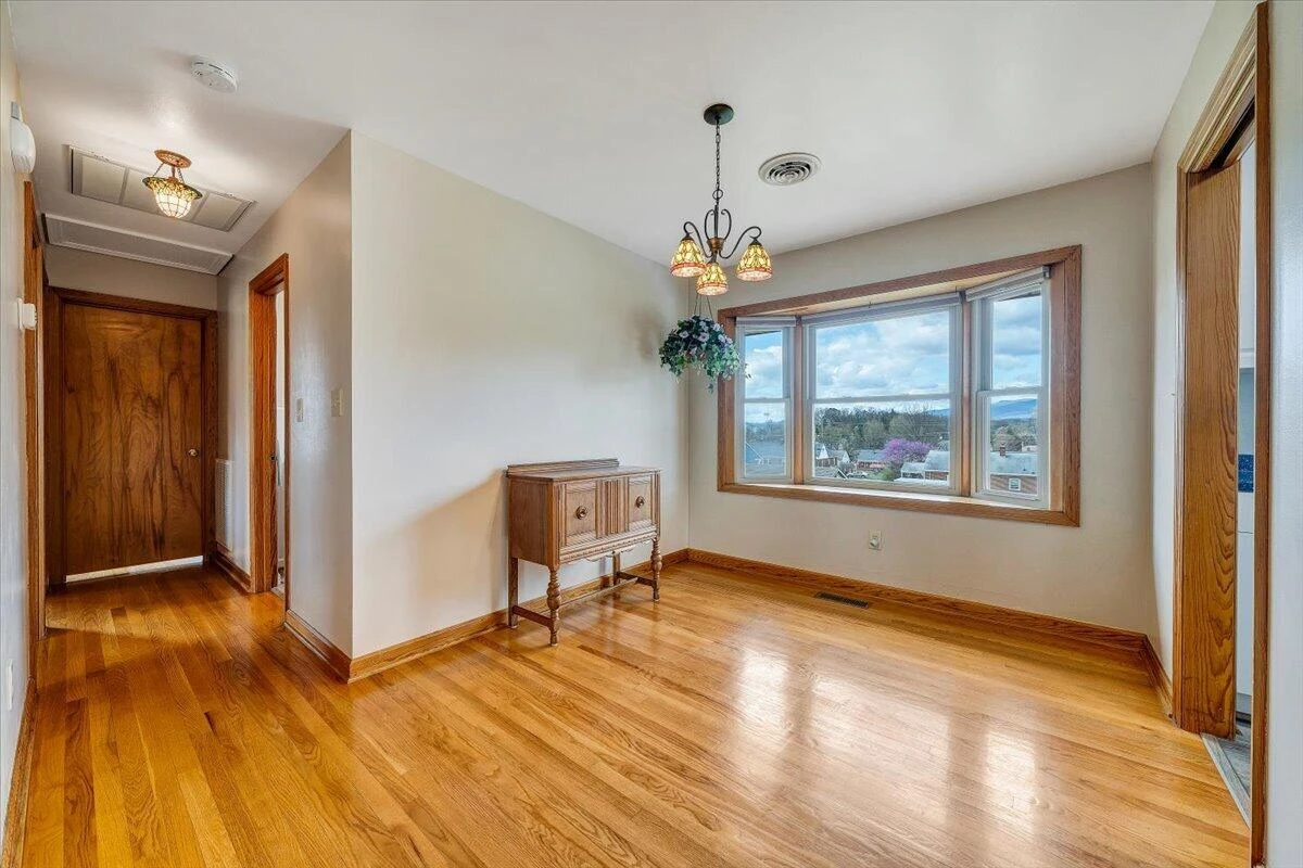 403 Lake AVE - Photo 11
