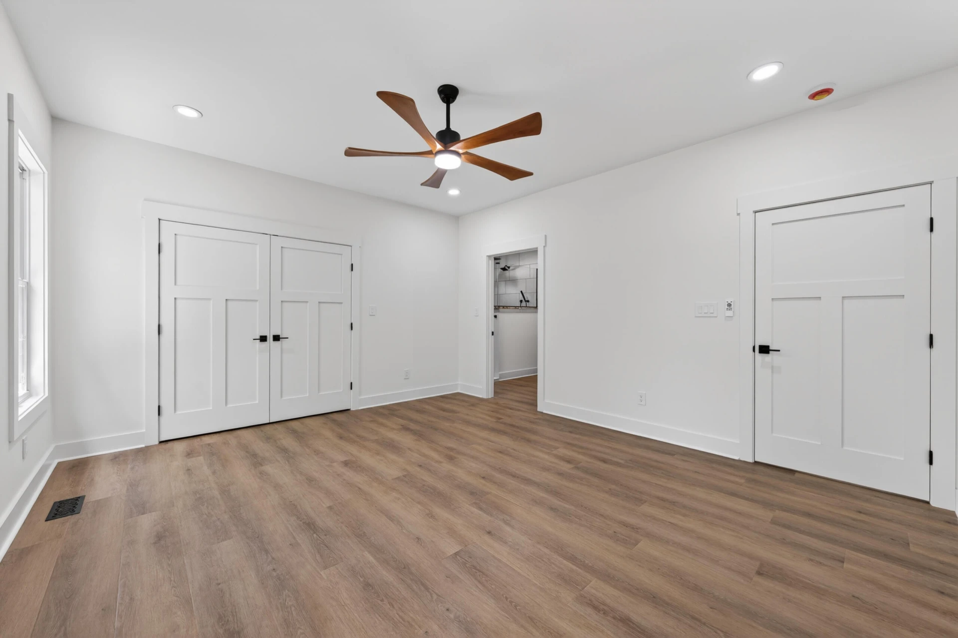 1131 Golf View CT - Photo 19