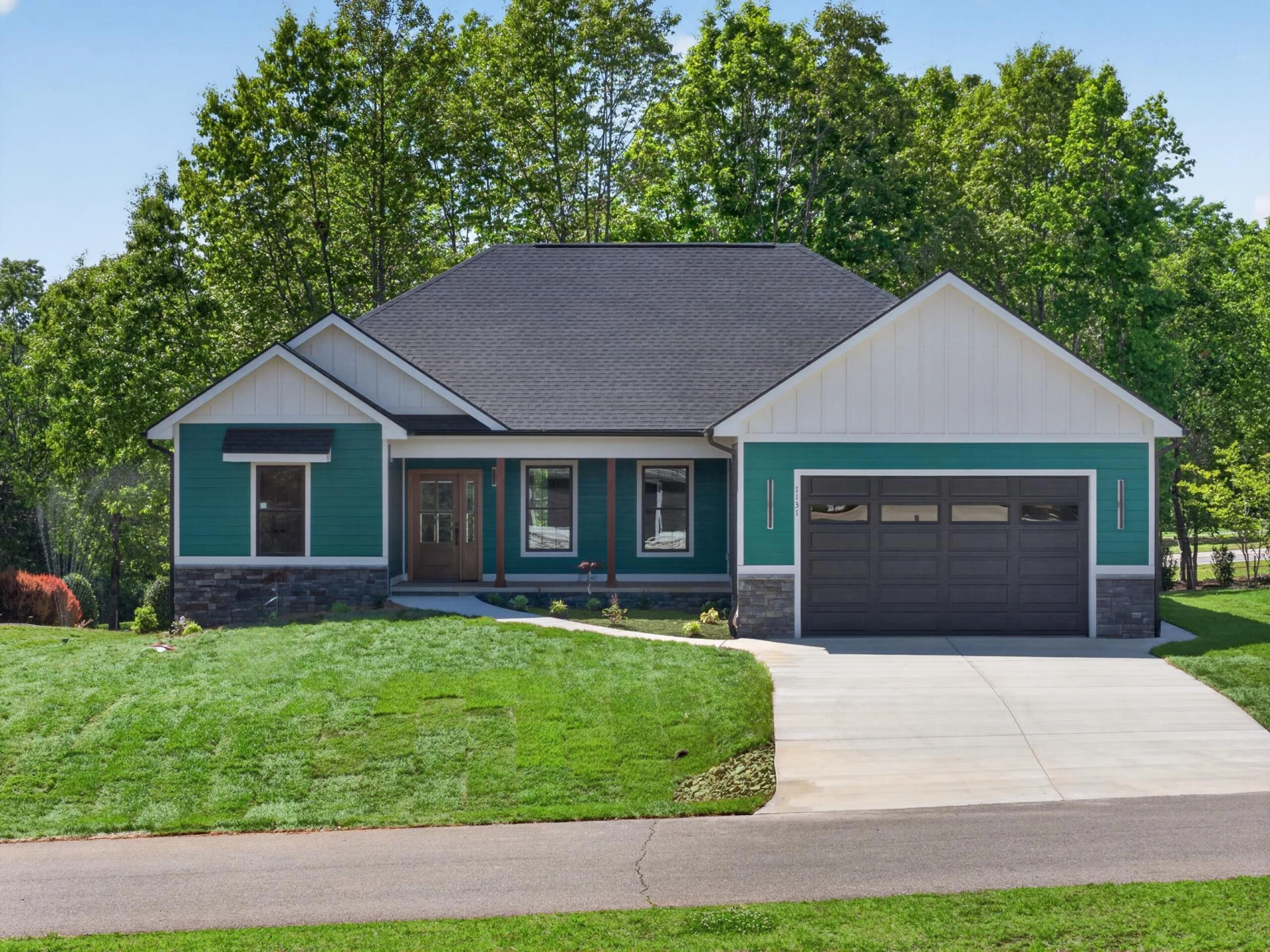 1131 Golf View CT - Photo 2