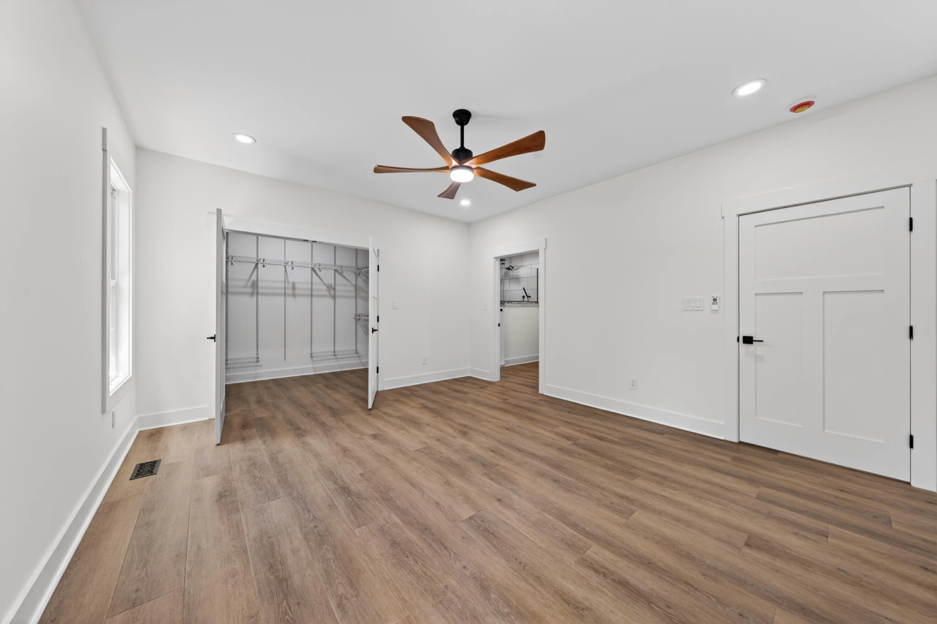 1131 Golf View CT - Photo 22
