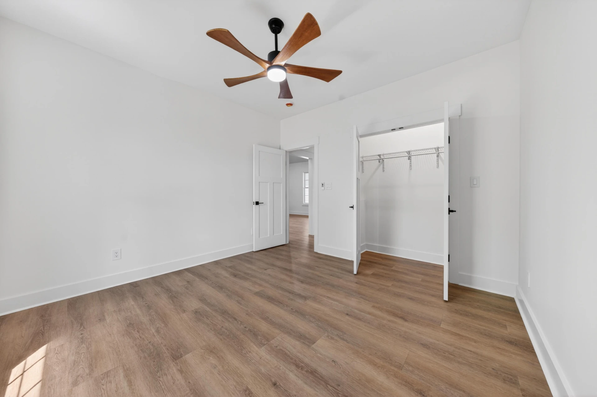 1131 Golf View CT - Photo 34