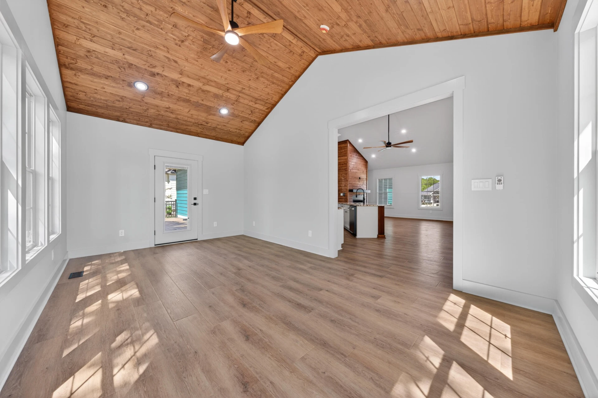 1131 Golf View CT - Photo 46