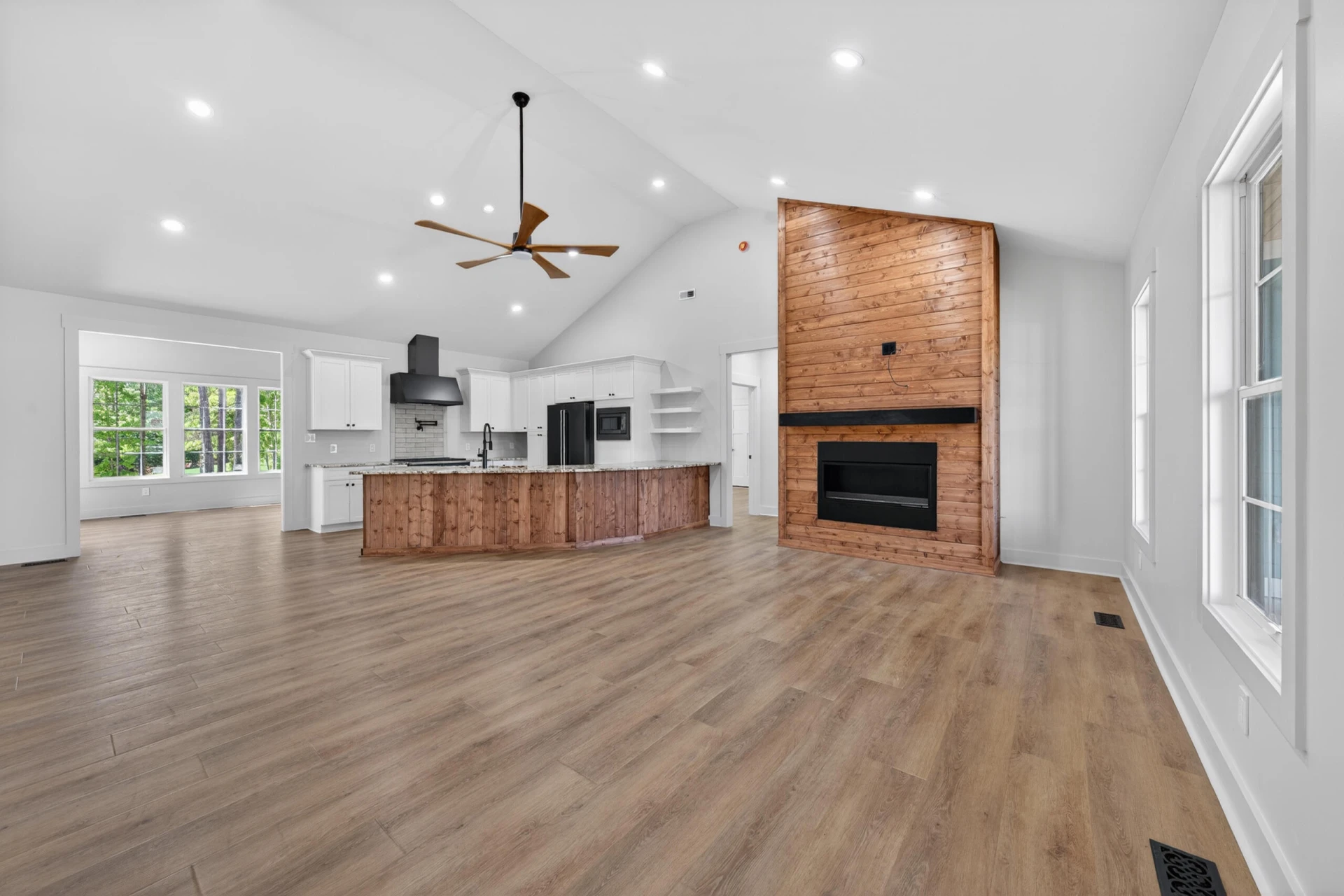1131 Golf View CT - Photo 6