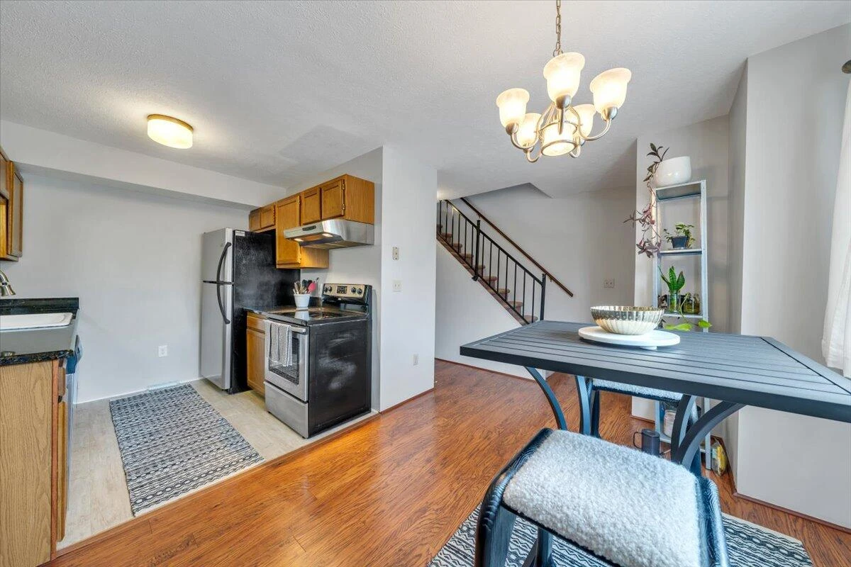 2615 Glade DR SE - Photo 11