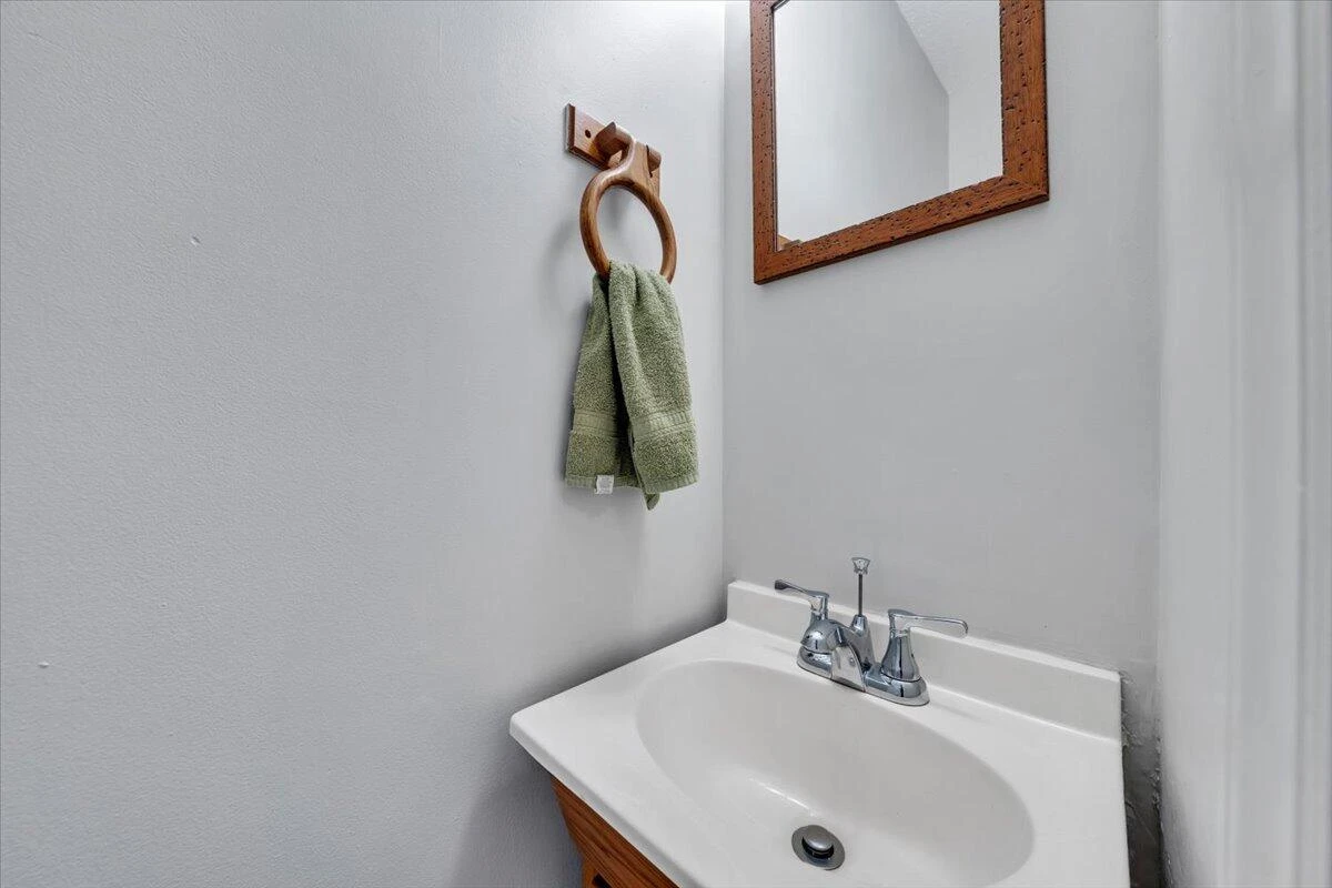 2615 Glade DR SE - Photo 16