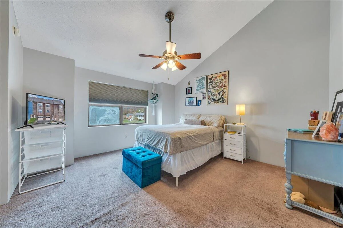 2615 Glade DR SE - Photo 17