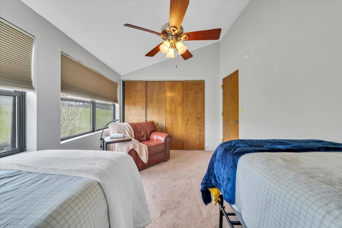 2615 Glade DR SE - Photo 24