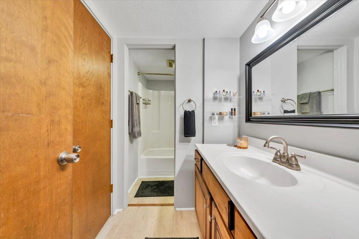 2615 Glade DR SE - Photo 25