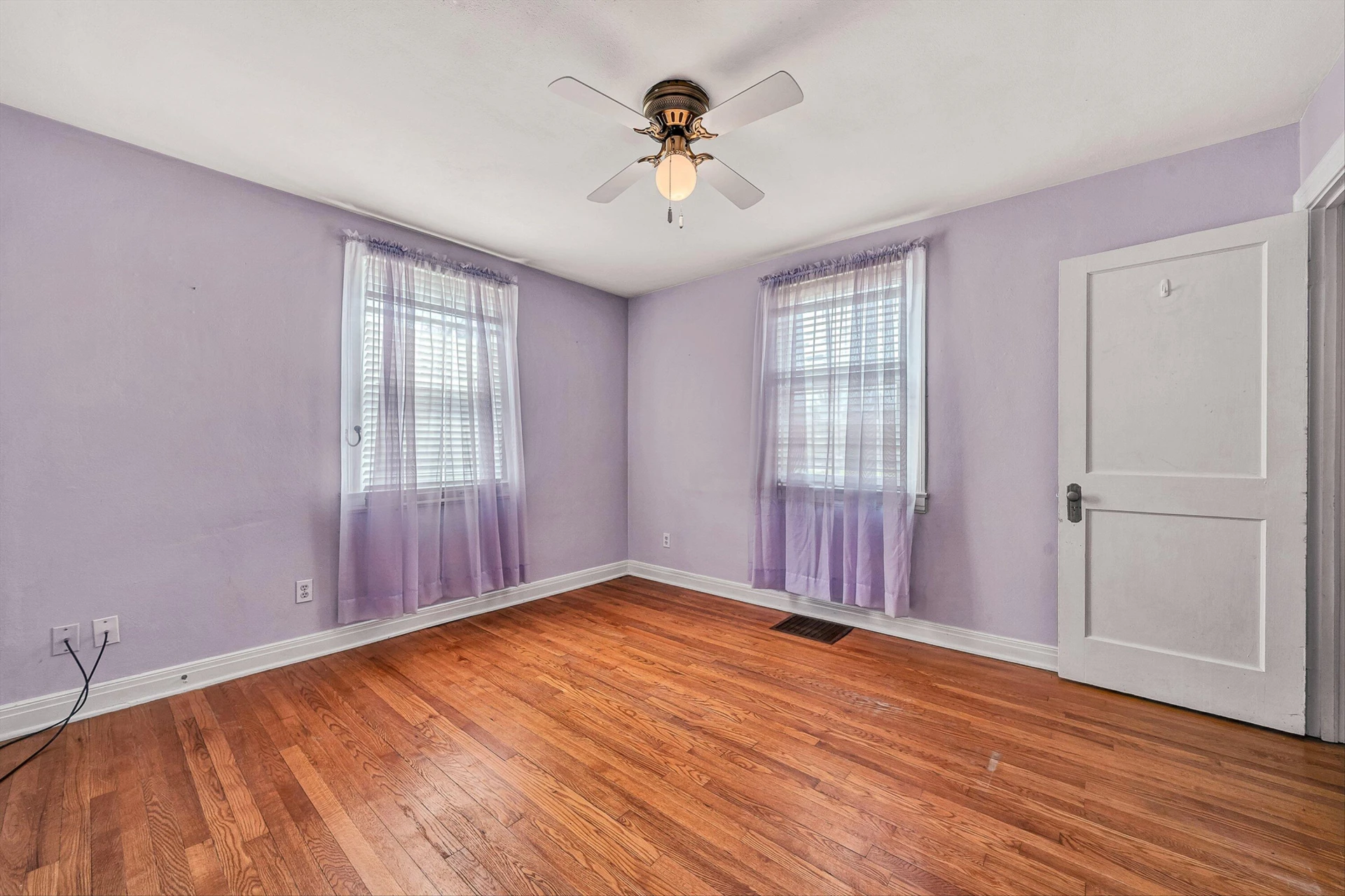 4009 Richland AVE NW - Photo 16