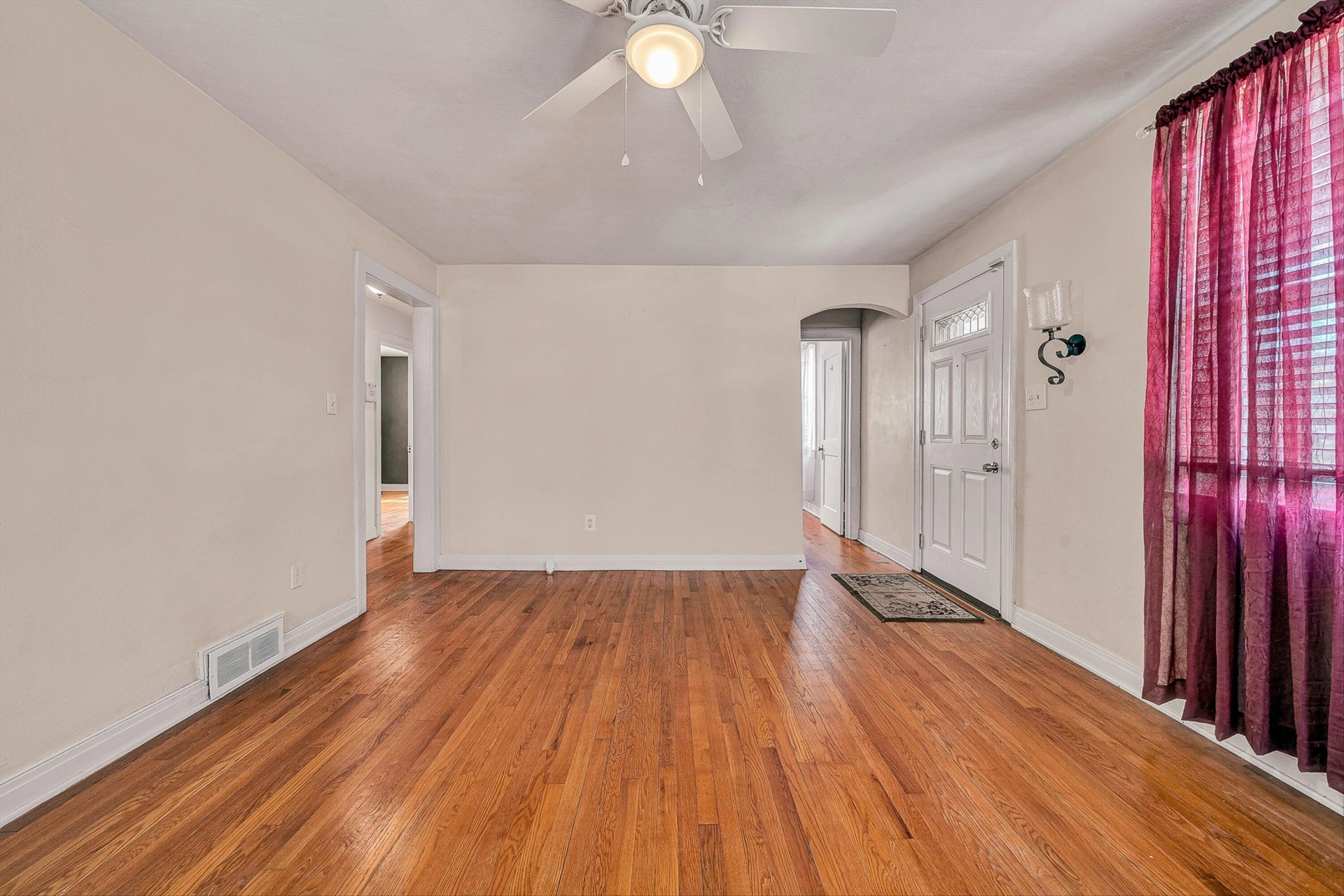 4009 Richland AVE NW - Photo 7