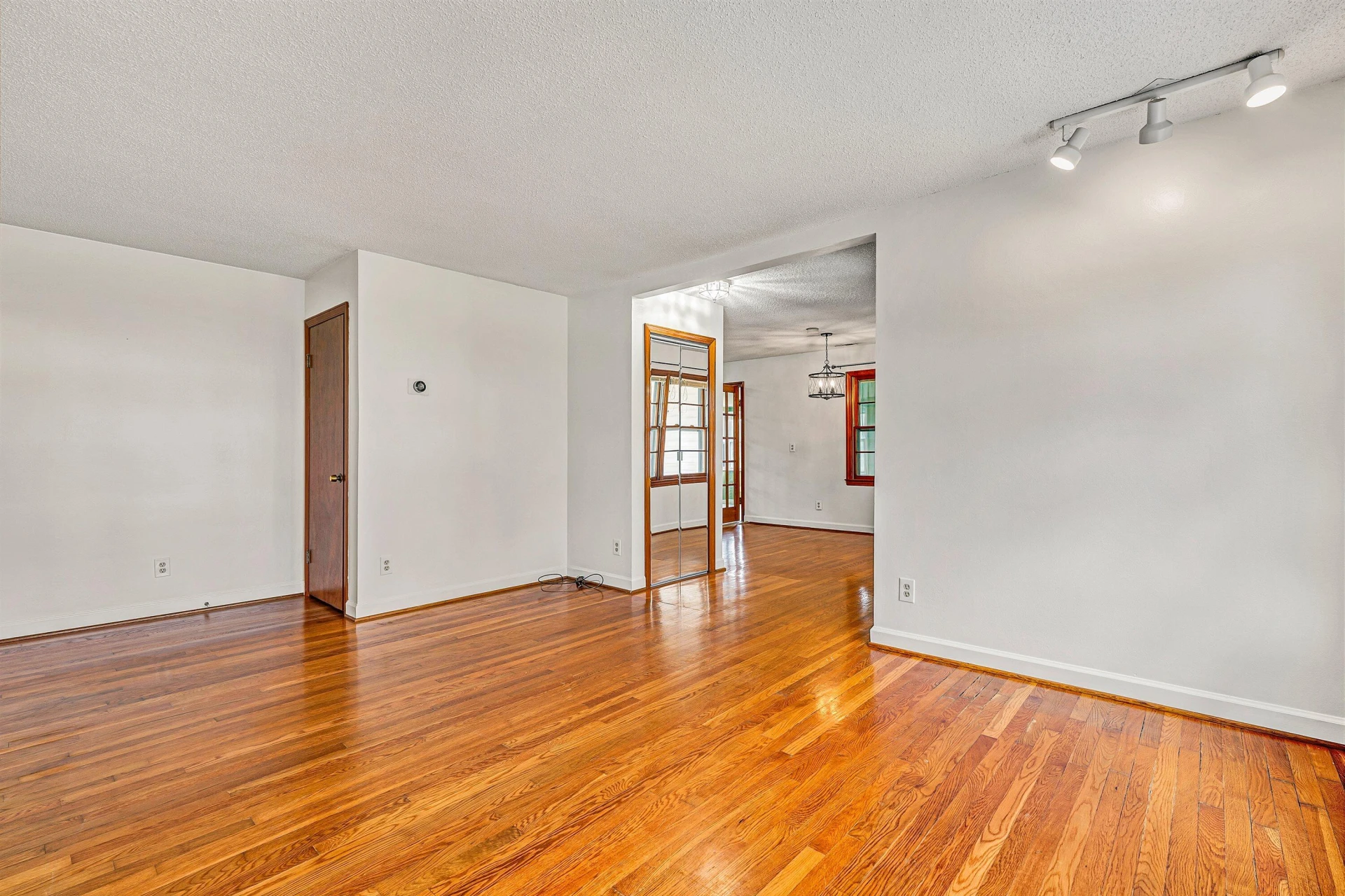 1717 Wirtz RD - Photo 21