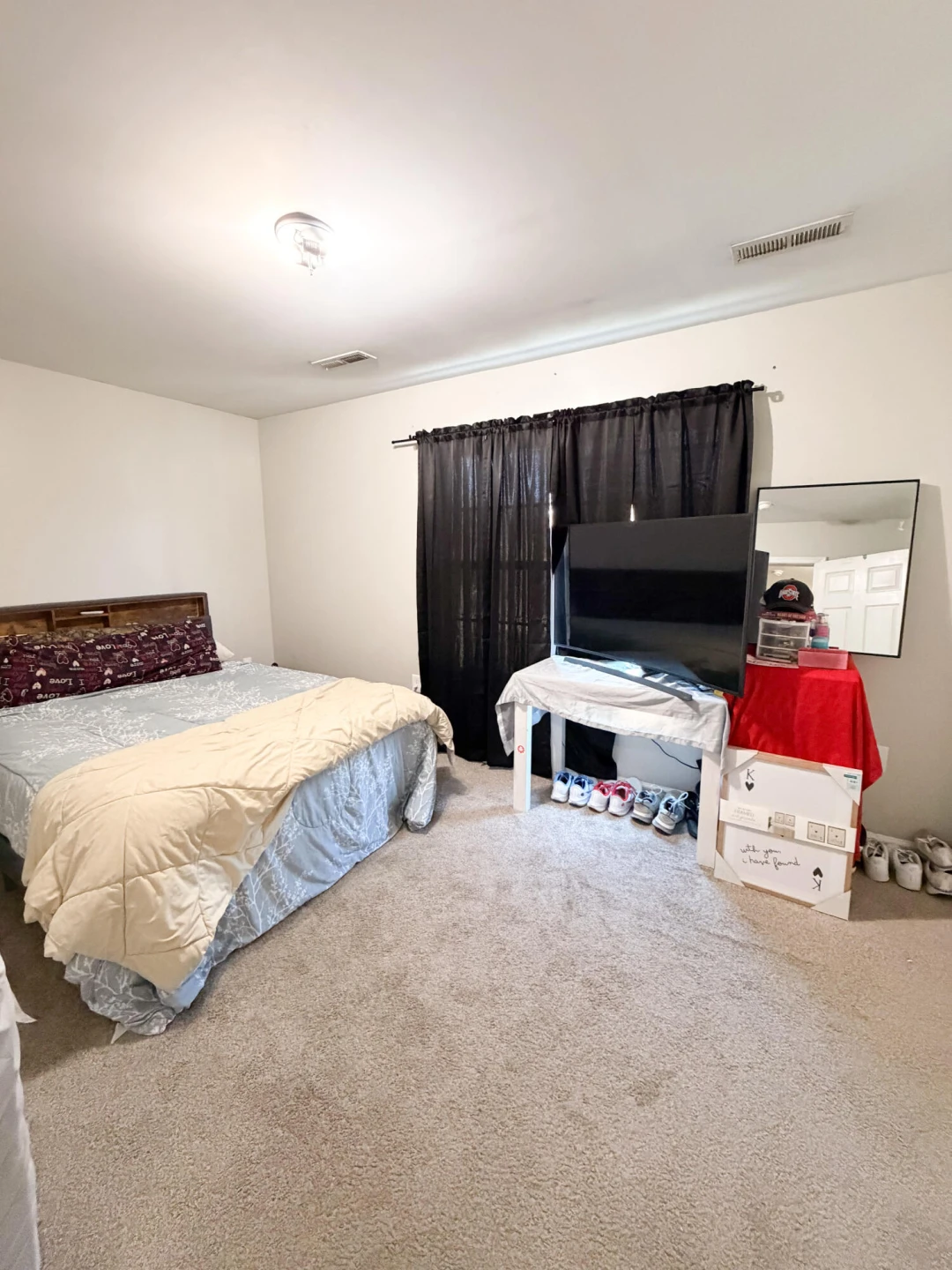 225 Roxbury ST - Photo 18