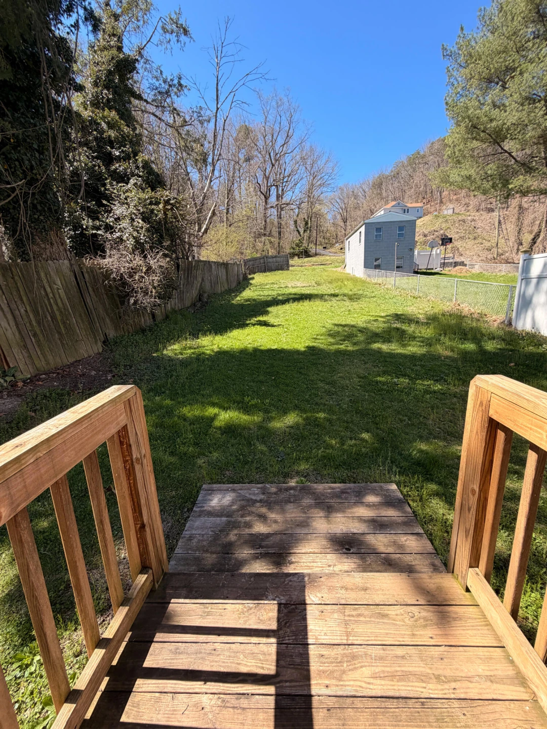 225 Roxbury ST - Photo 26