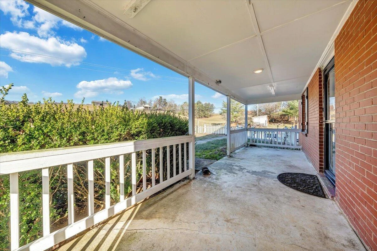 777 Mountain Pass RD - Photo 4