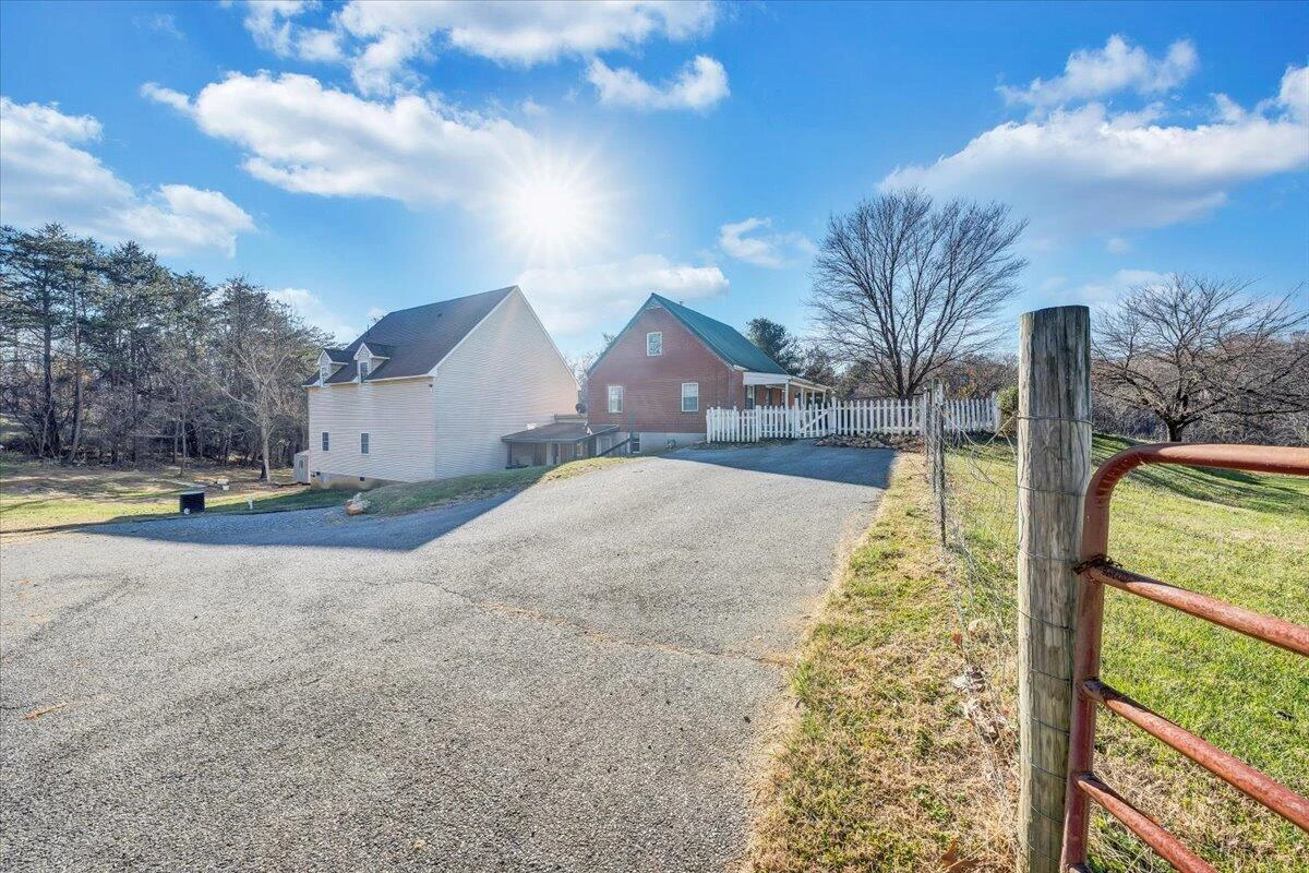 777 Mountain Pass RD - Photo 42