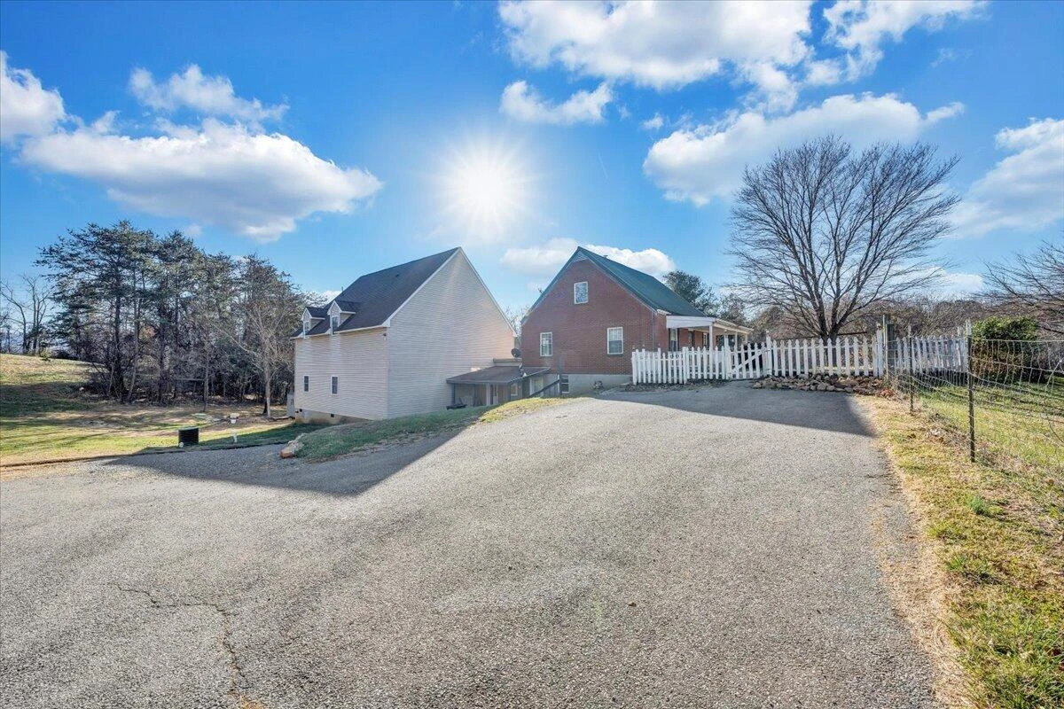 777 Mountain Pass RD - Photo 6