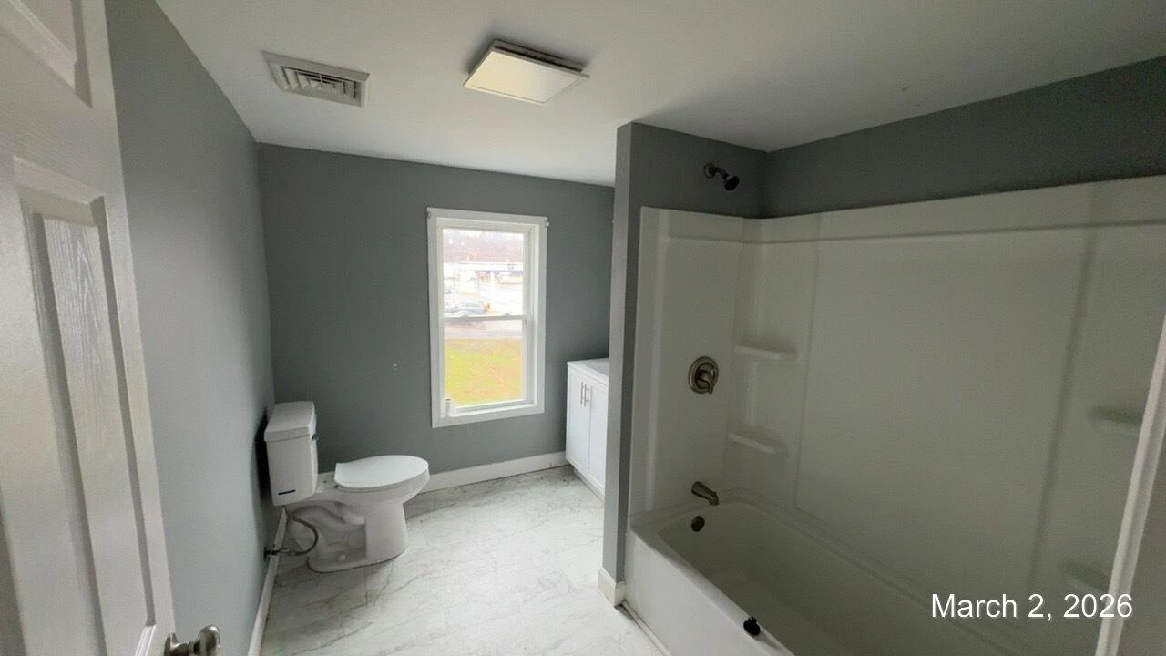 305 E Chestnut ST - Photo 7