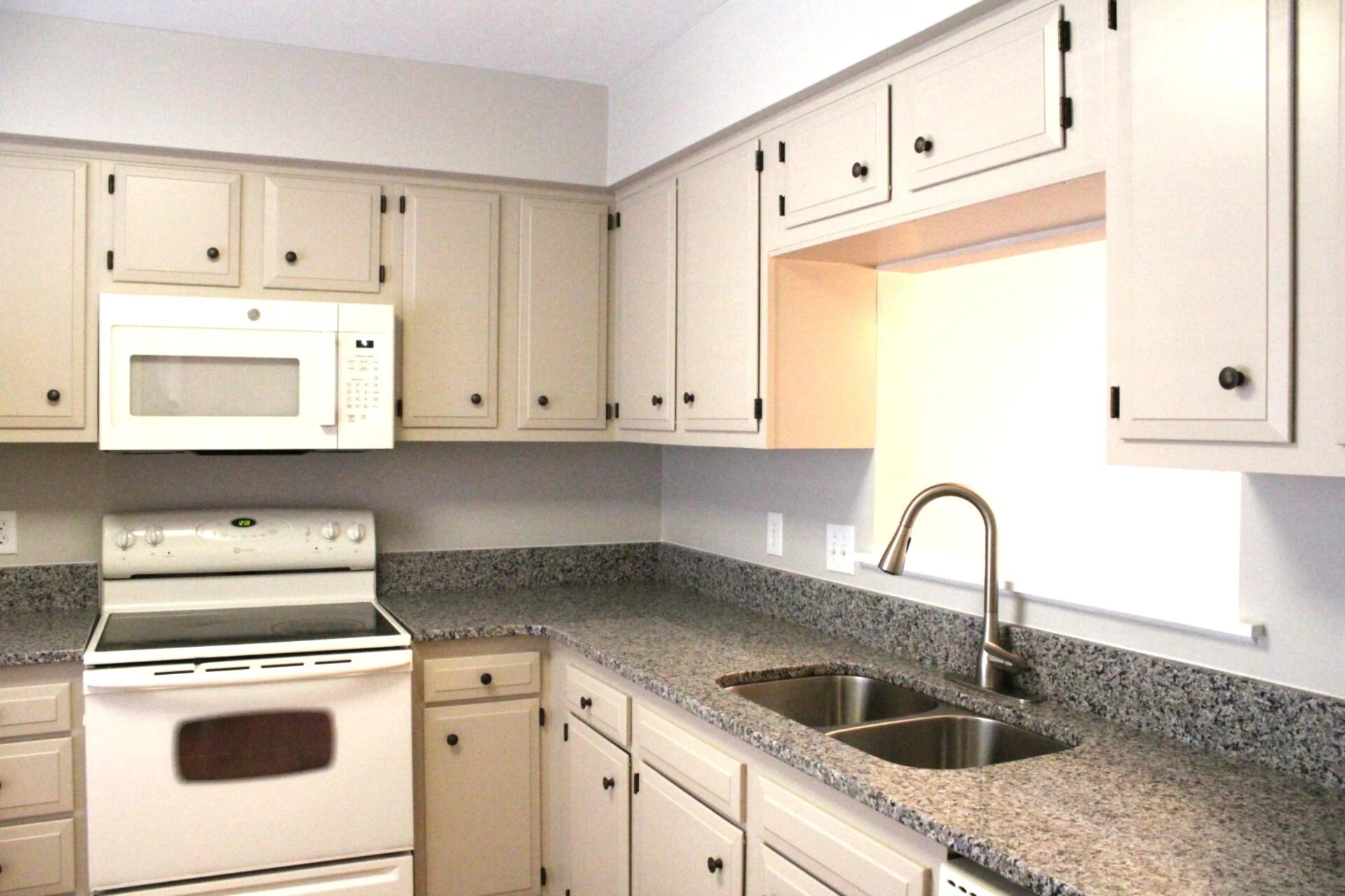 7016 Oak CT - Photo 2