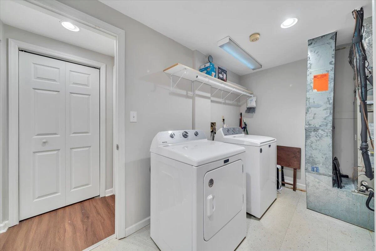3515 Yellow Mountain RD SE - Photo 17