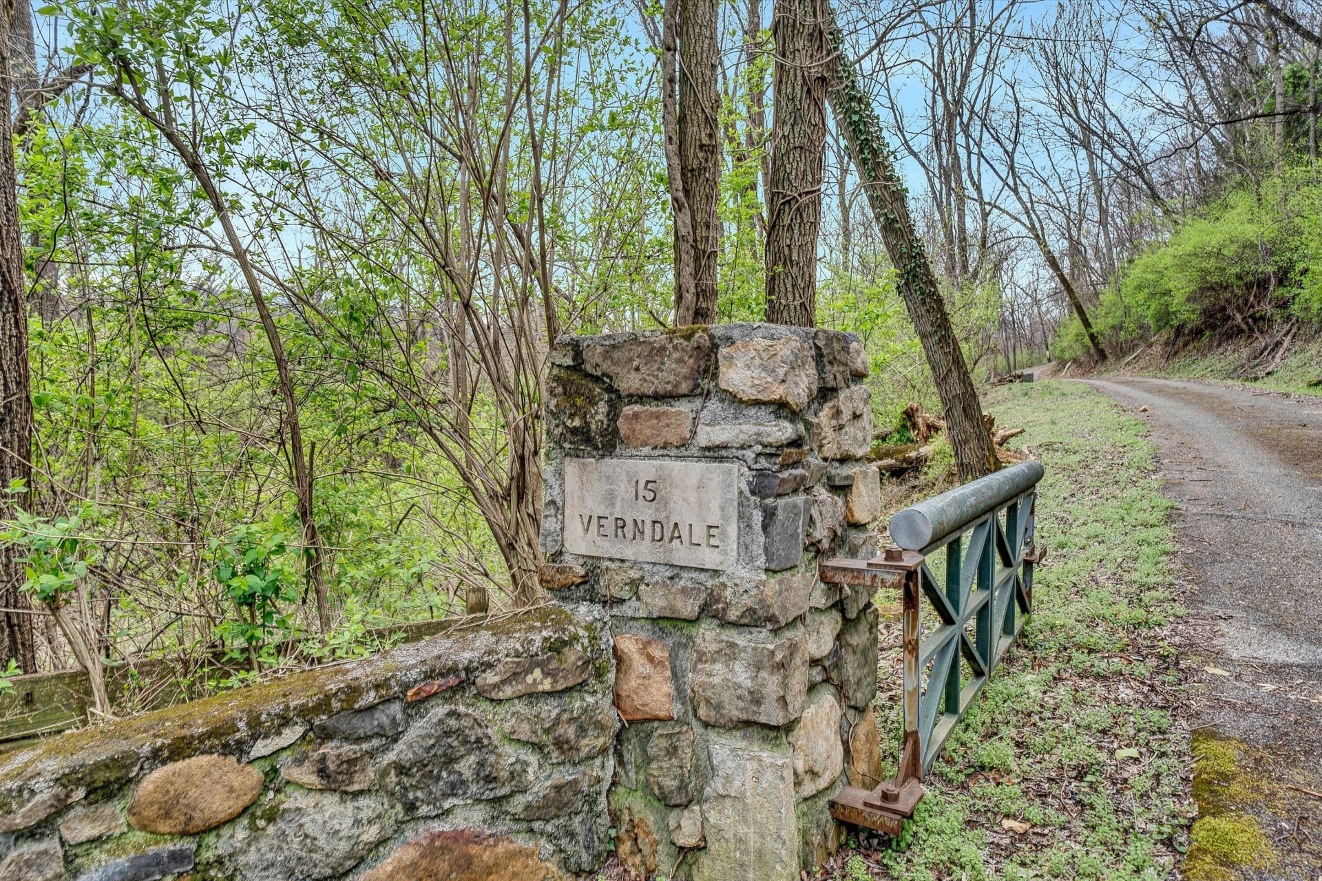 15 Verndale DR - Photo 55