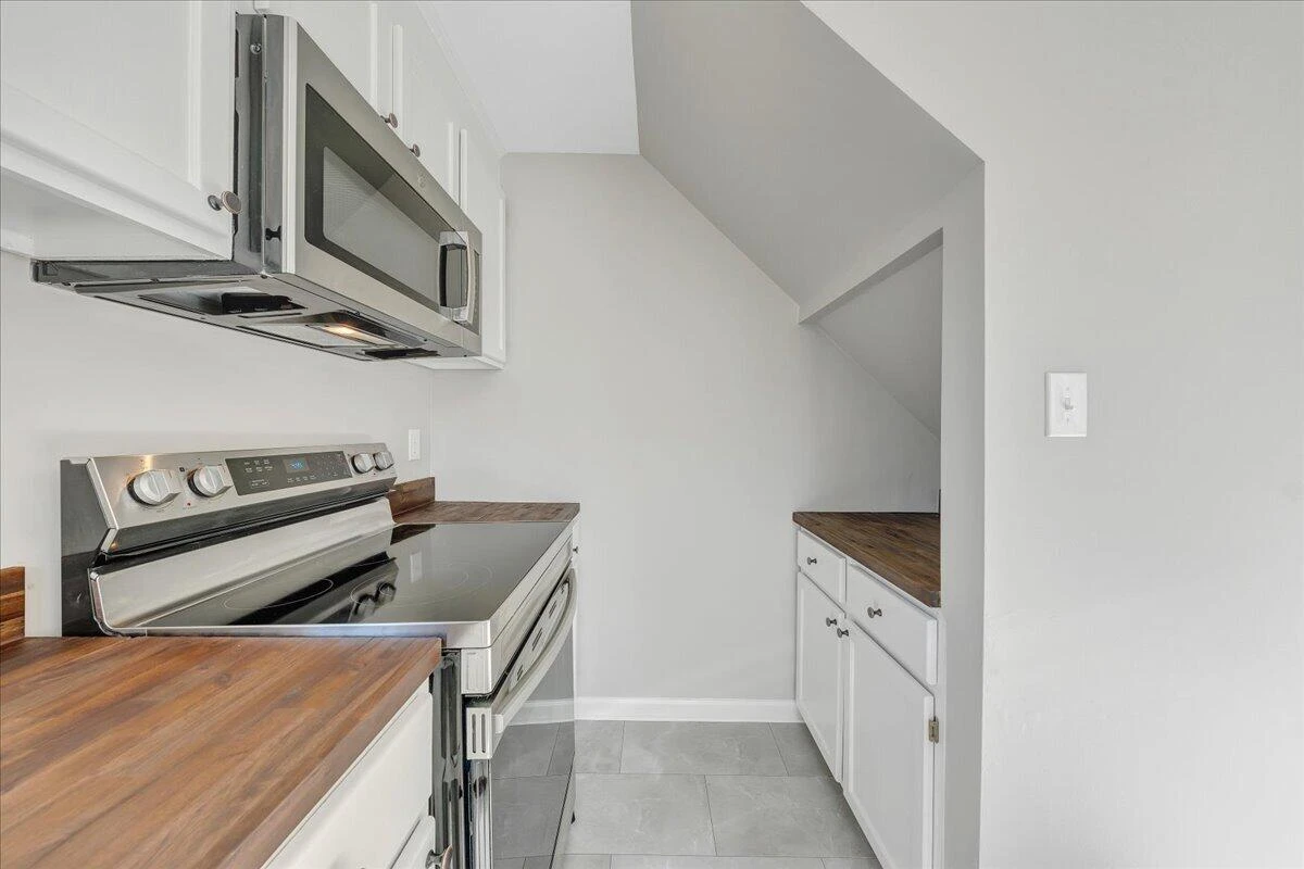 2105 Mountain AVE - Photo 13