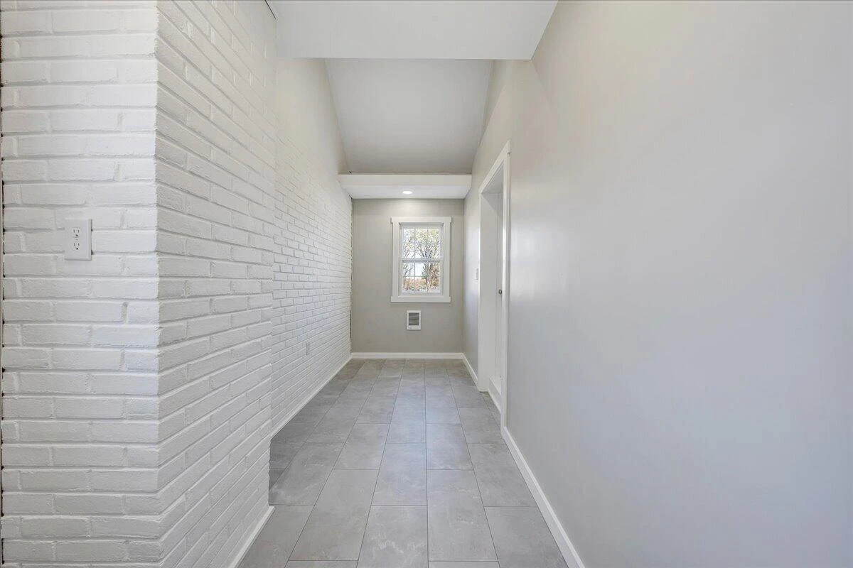 2105 Mountain AVE - Photo 19