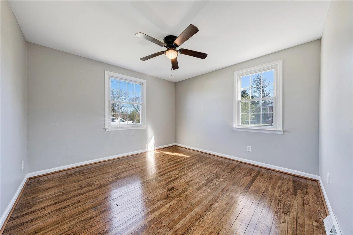 2105 Mountain AVE - Photo 22